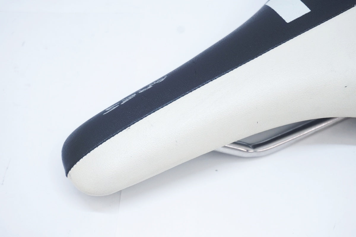 FIZIK 「フィジーク」 ARES KIUMレール サドル / 大阪美原北インター店