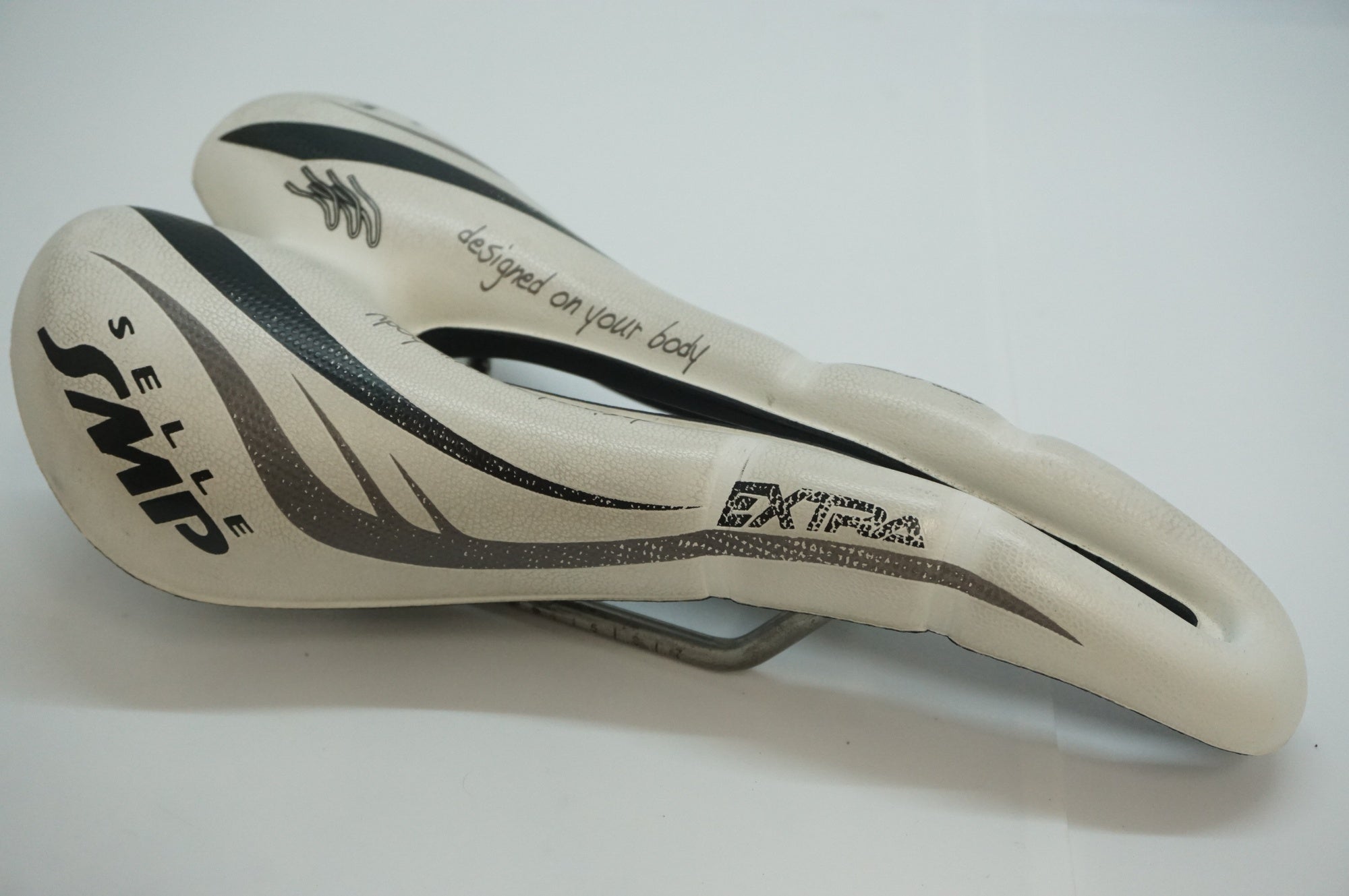 SELLE SMP 「セラエスエムピー」 EXTRA サドル / 福岡店