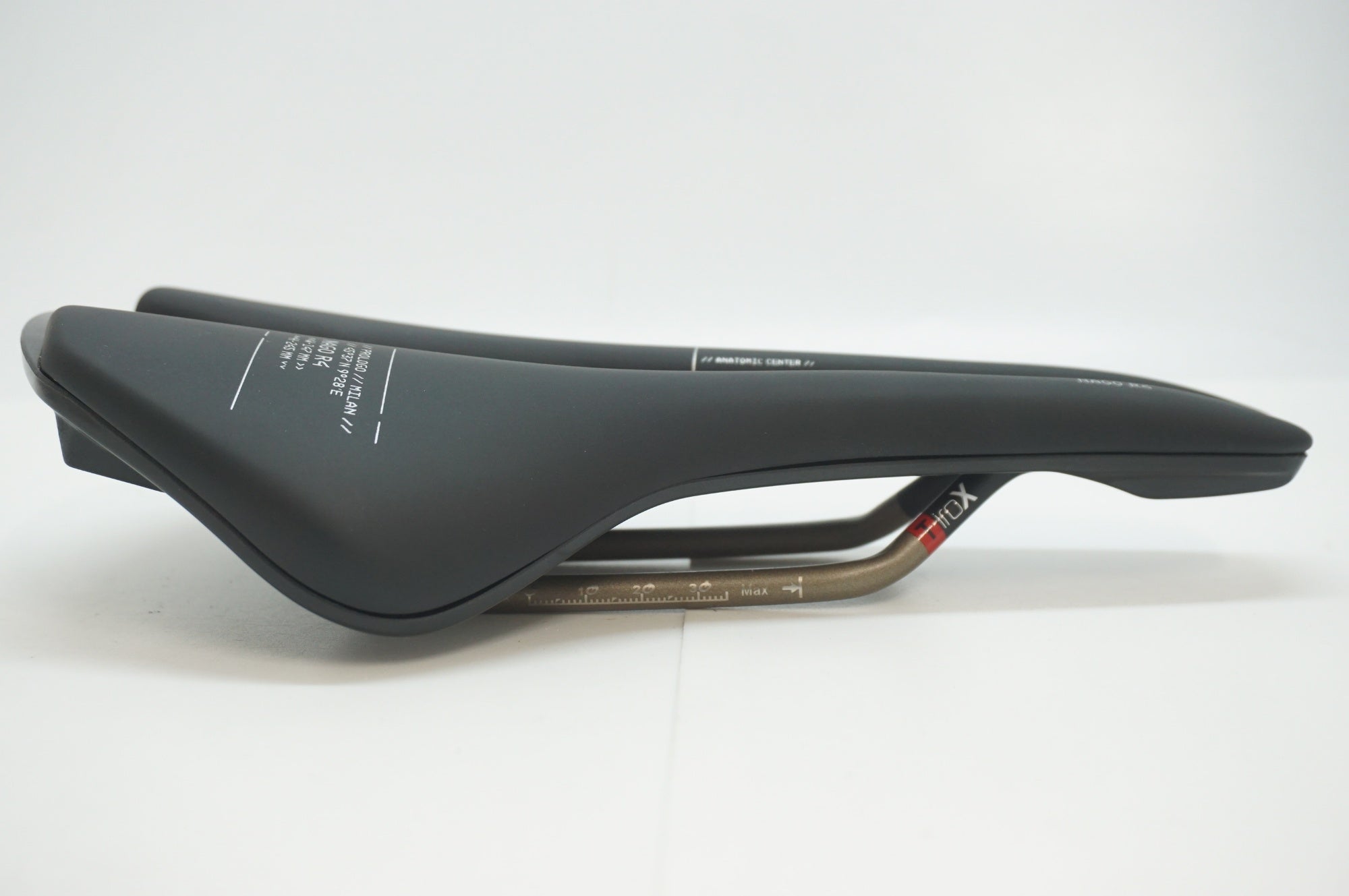 PROLOGO 「プロロゴ」 NAGO R4 サドル / 福岡店 ｜ バイチャリ公式