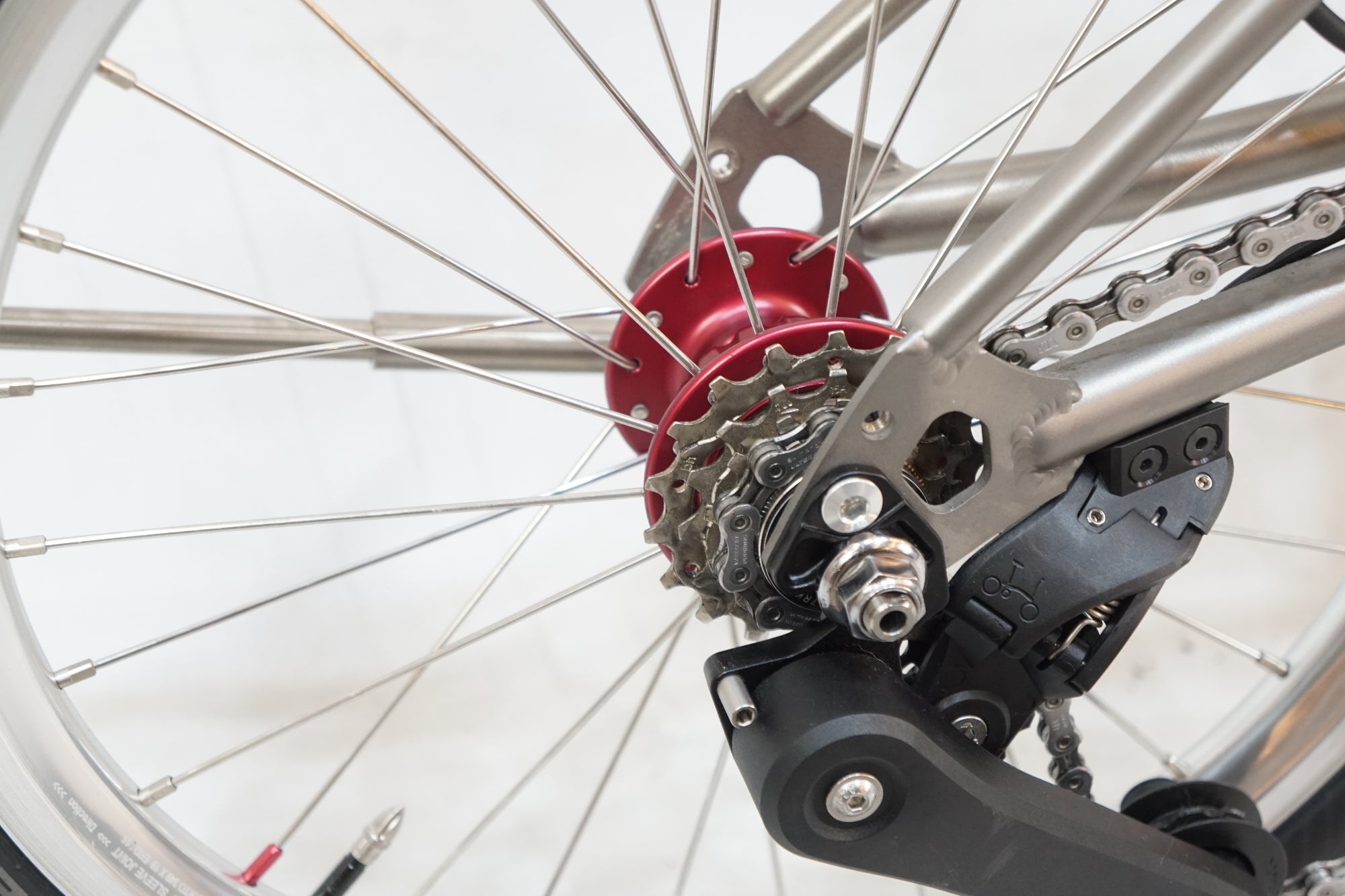 BROMPTON 「ブロンプトン」 T LINE URBAN LOW 2024年モデル S4L 16インチ 折り畳み自転車 / バイチャリ浦和ベース