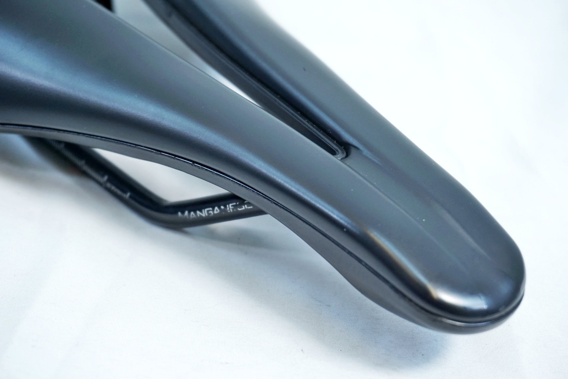 MOST 「モスト」 LYNX ULTRA サドル / 有明ガーデン店 ｜ バイチャリ