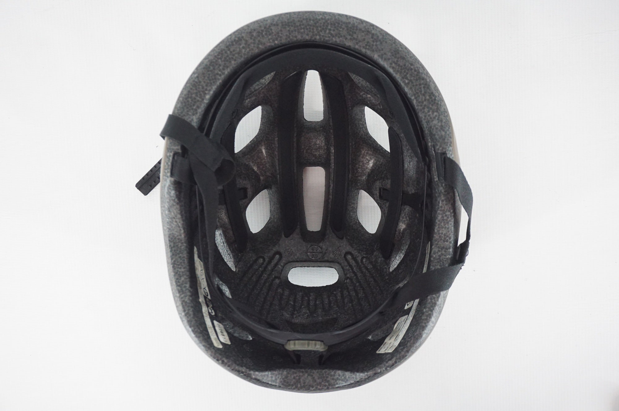 GIRO 「ジロ」 FIXTURE 54-61cm ヘルメット / 阪急塚口店