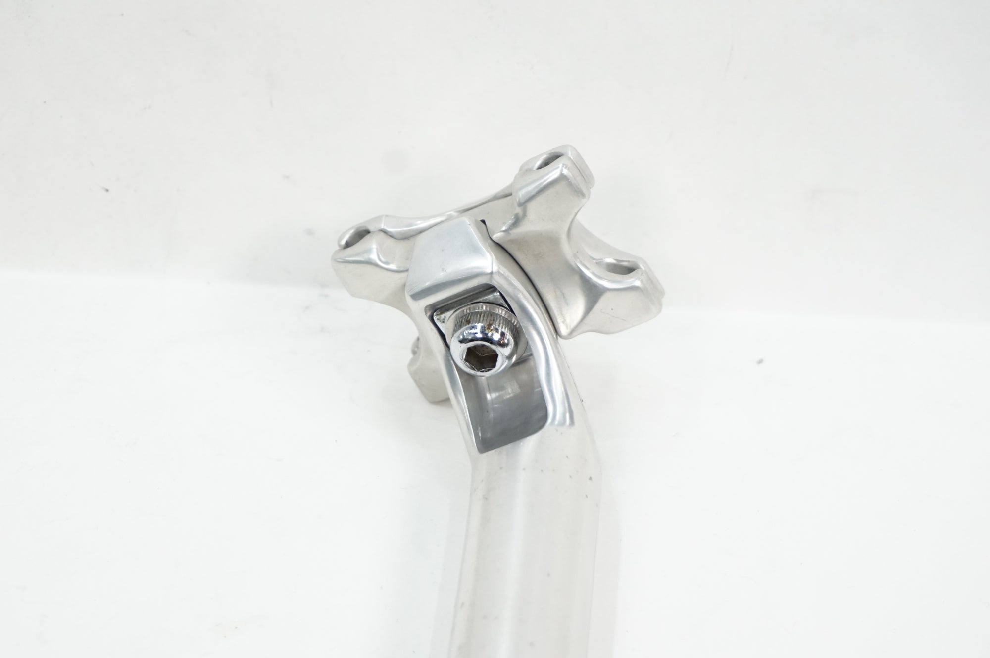 NITTO 「ニットー」 S65 CRYSTAL 25.0mm 210mm シートポスト / 川越店