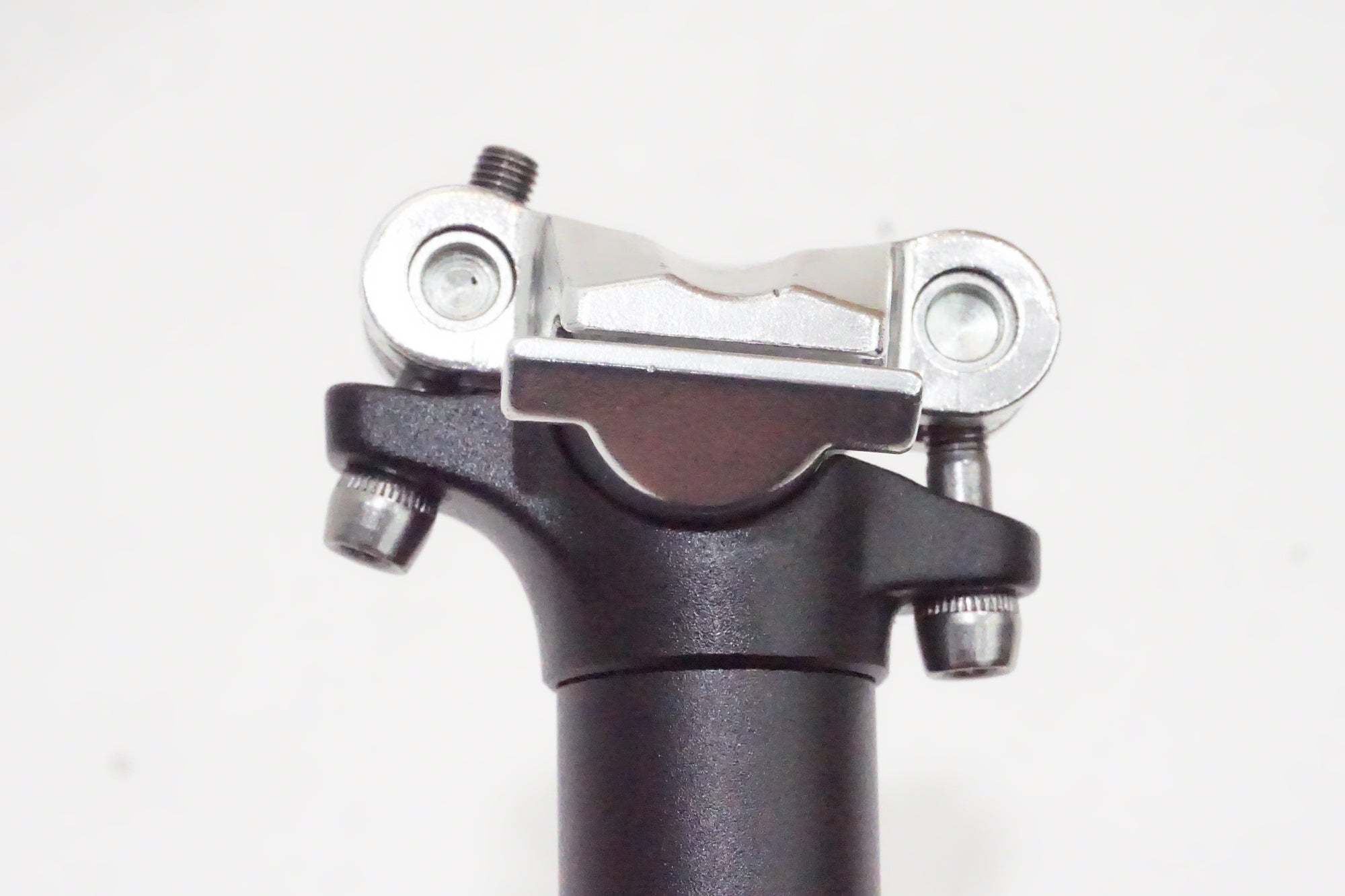 BBB 「ビービービー」 25.4φ シートポスト / 京都西院店