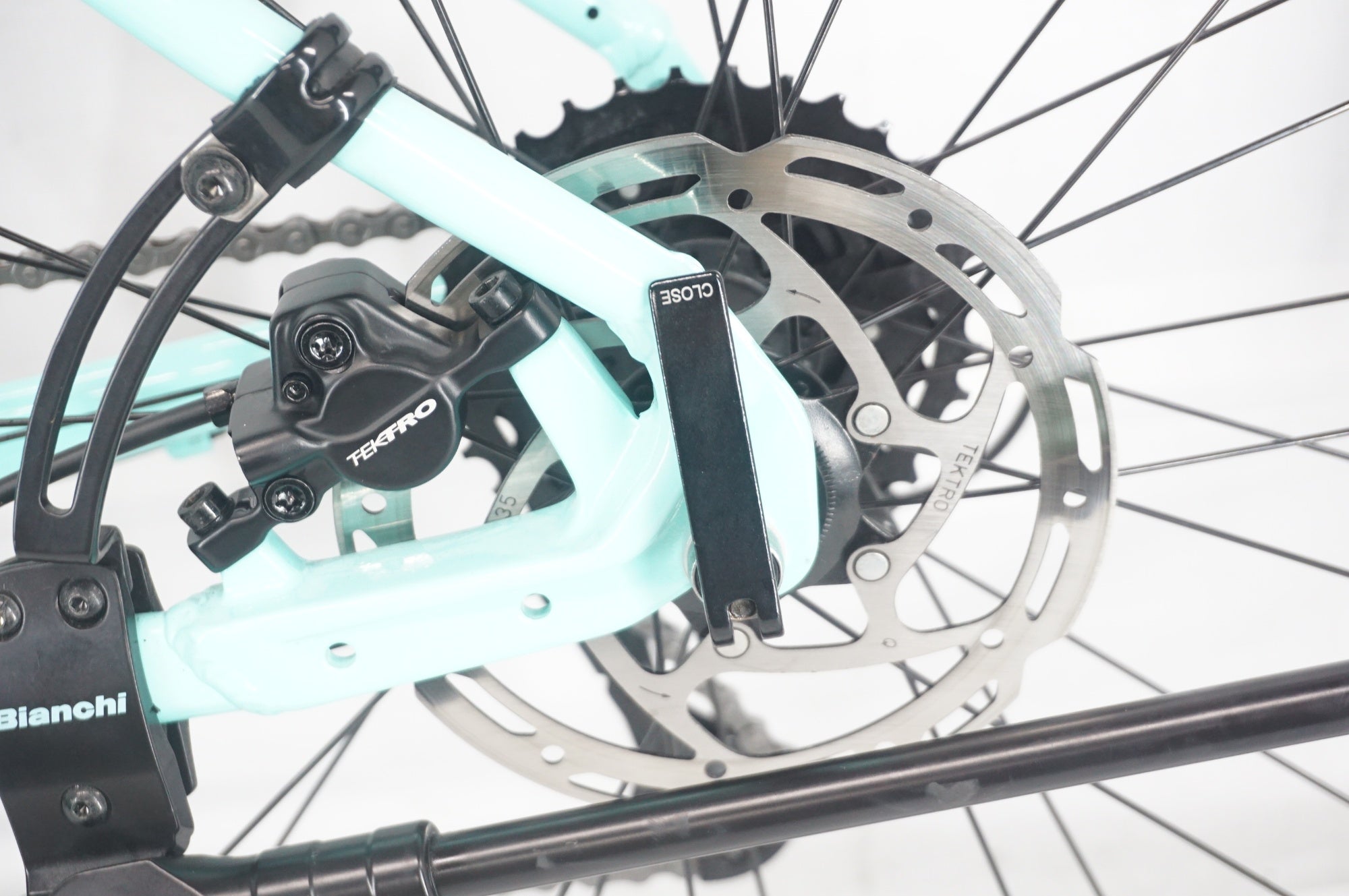 BIANCHI 「ビアンキ」 C SPORT2 DISC 2020-2021年モデル クロス
