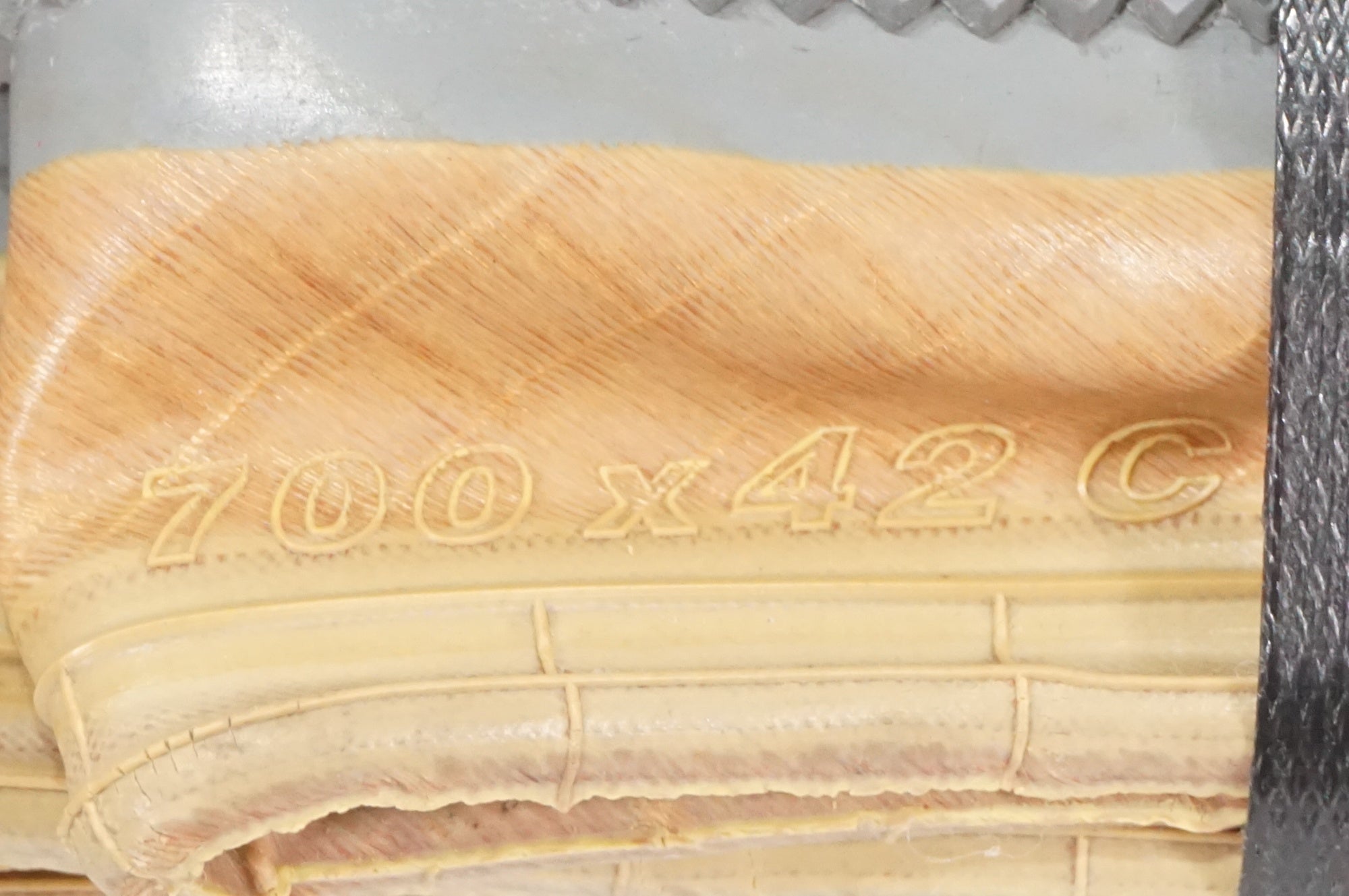 ULTRADYNAMICO 「ウルトラダイナミコ」 CAVA タイヤセット/ AKIBA店