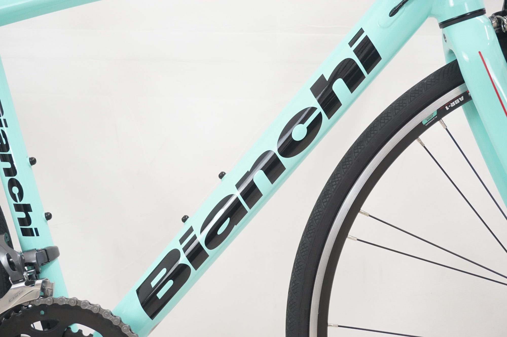 きー　Bianchi  ベルガモ  ロードバイク 室内保管 ほぼ未使用 Bianchi 「西日本限定」「ビアンキ」BERGAMO（ベルガモ）ロード