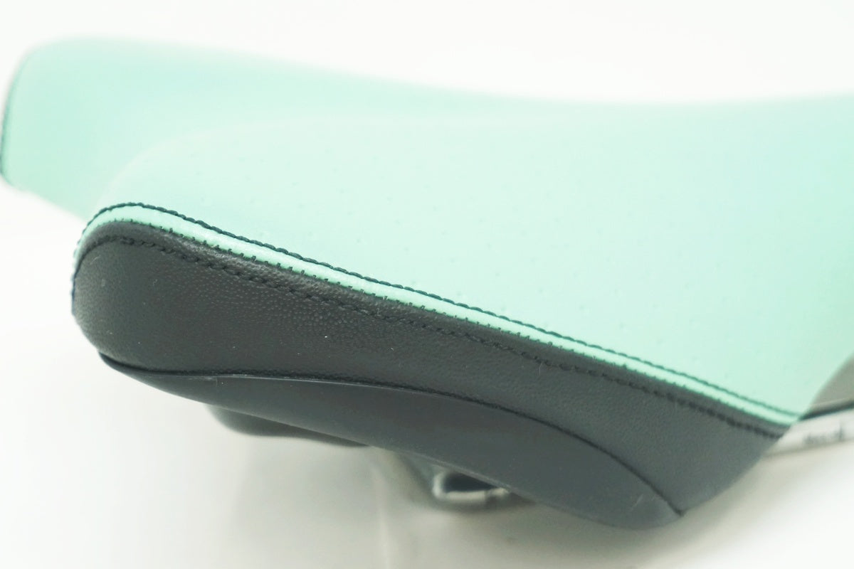 VELO 「ベロ」 BIANCHI サドル / 大阪美原北インター店