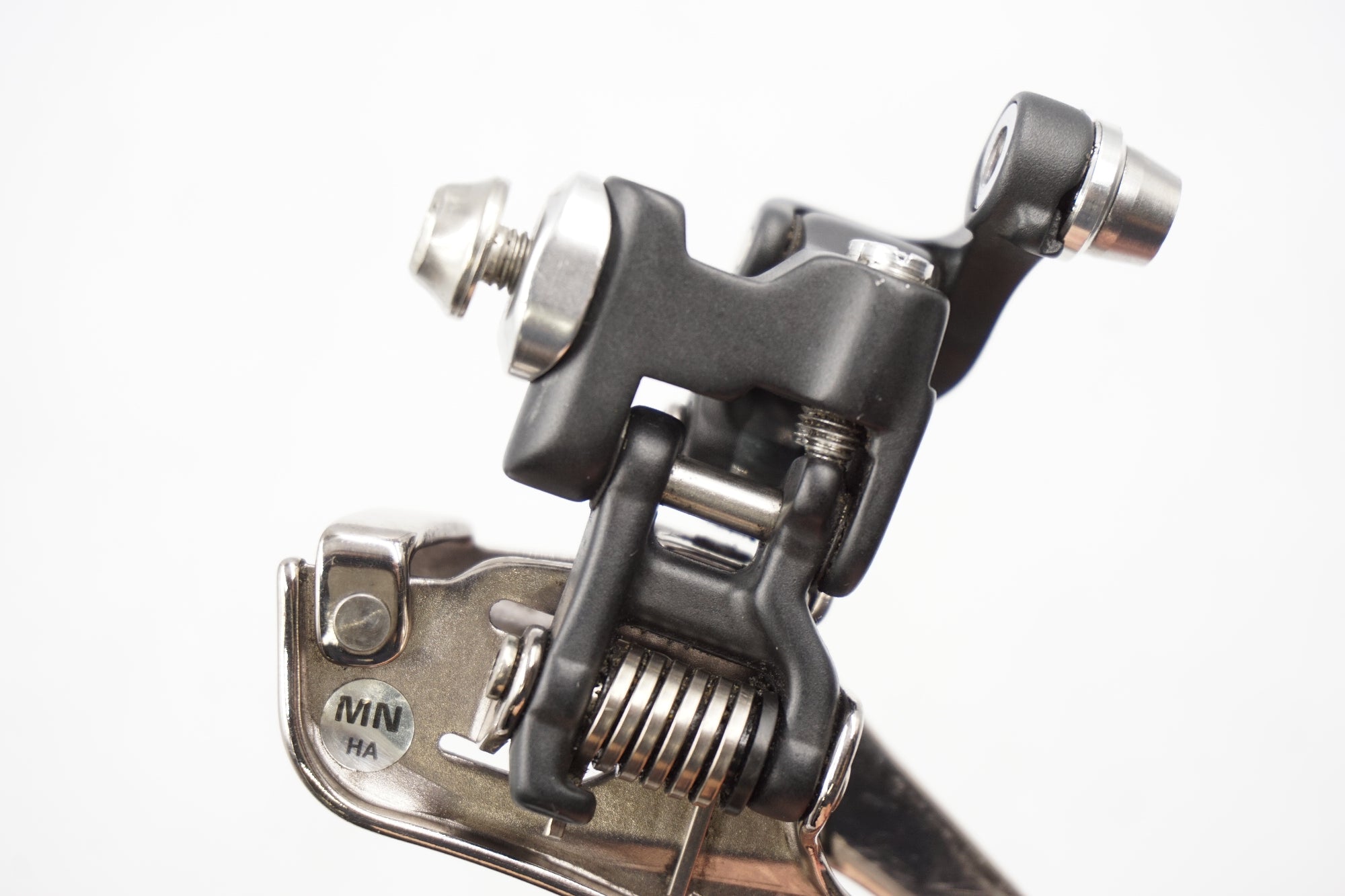 DURA-ACE フロントディレイラー 未使用FD-7900 026 SHIMANO 「シマノ」 DURA-ACE FD-7900 フロントディレイラー / 奈良店
