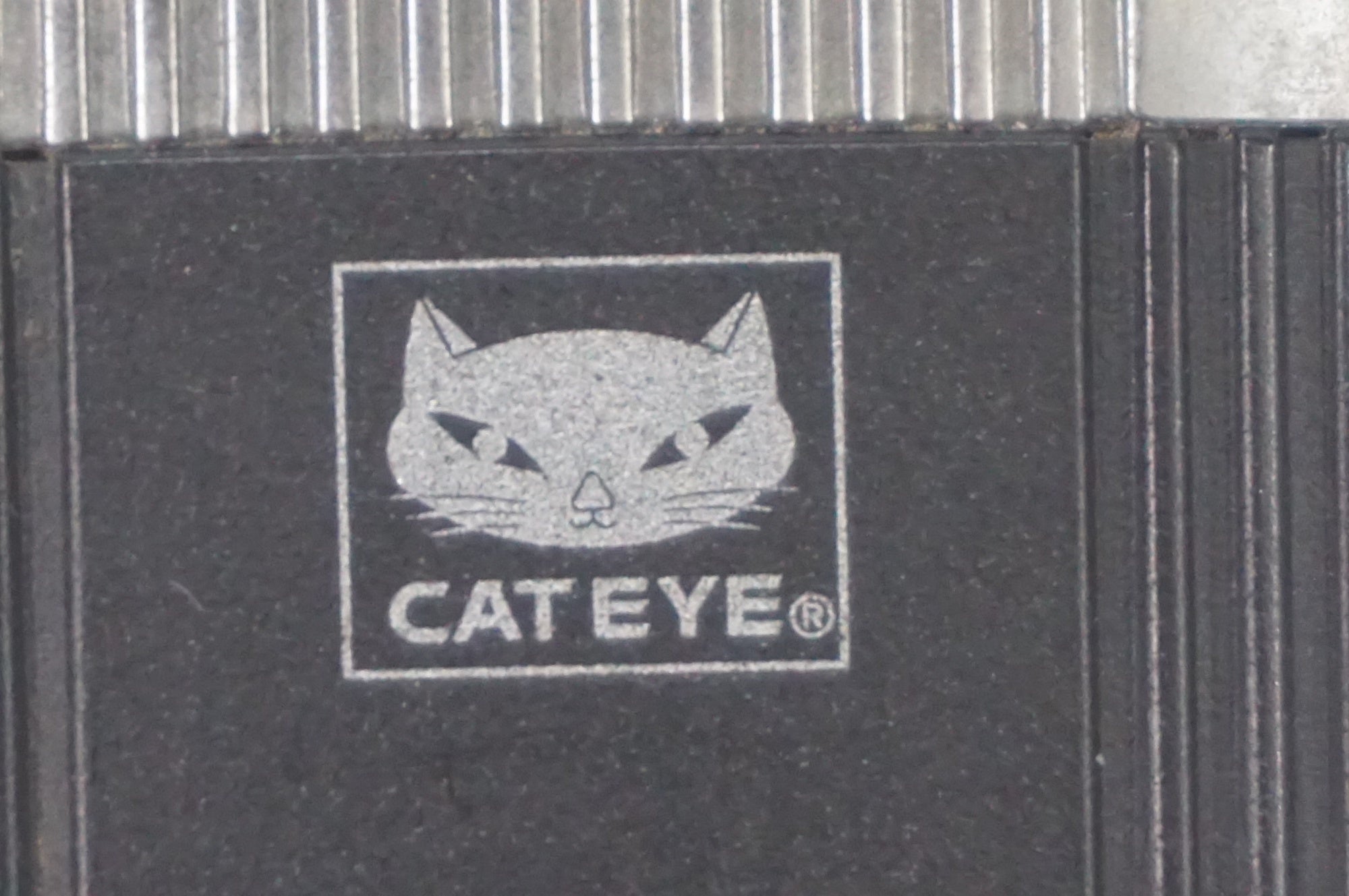 CATEYE 「キャットアイ」 VOLT 1200 フロントライト / AKIBA店