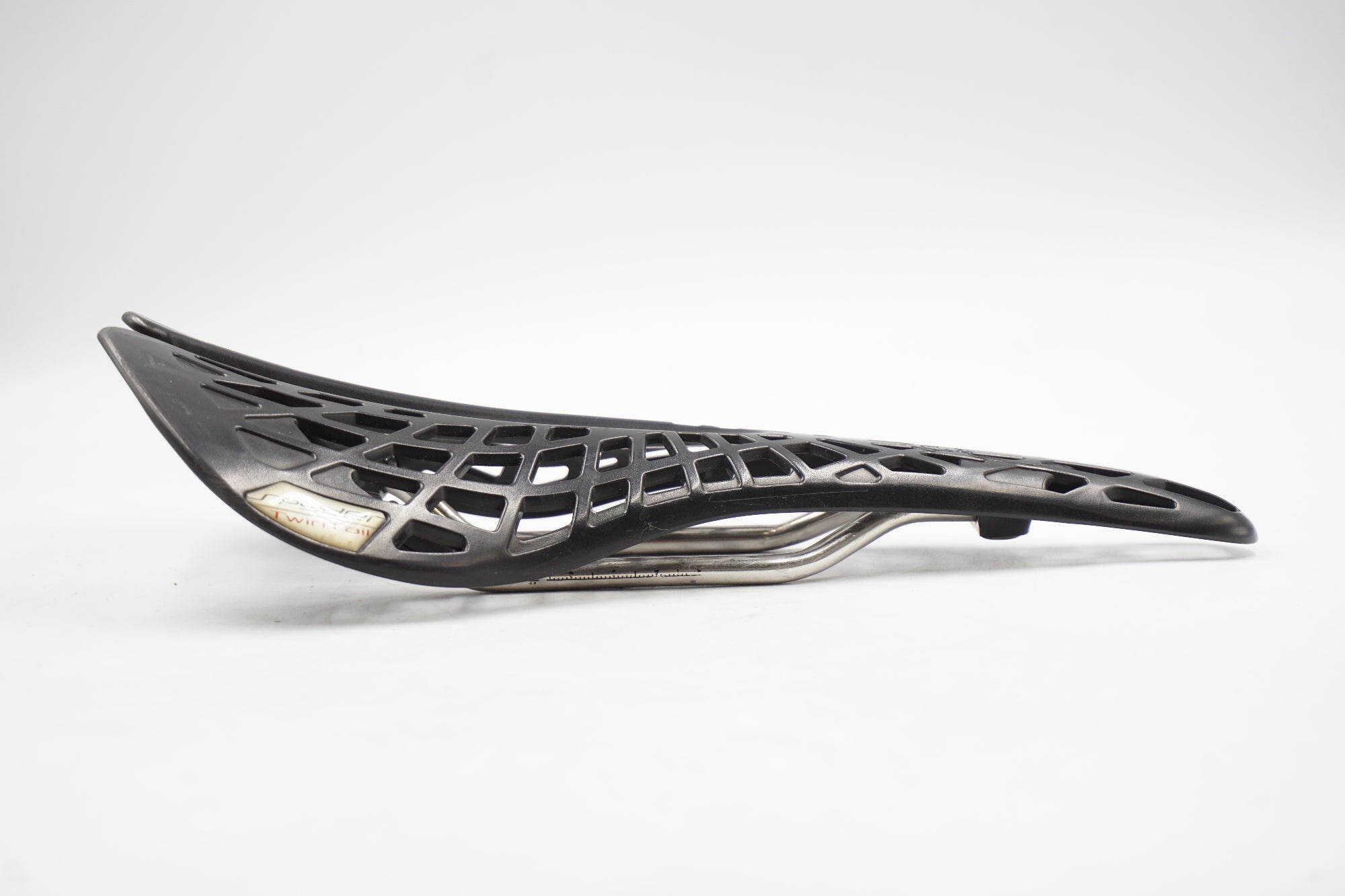 TIOGA 「タイオガ」 SPYDER TWINTAIL サドル / 奈良店