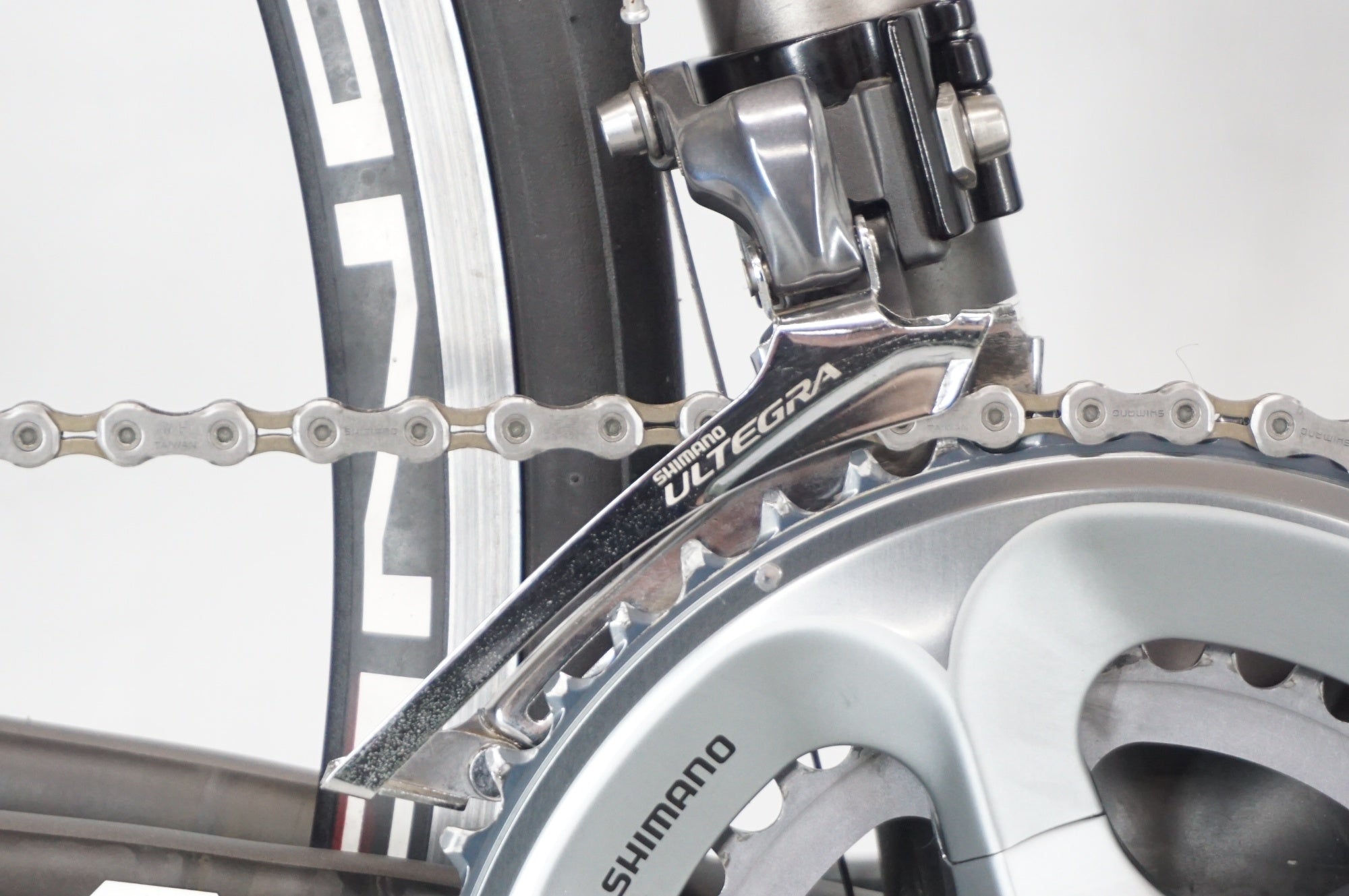 CARRERA 「カレラ」 VELENO ULTEGRA 2012年モデル ロードバイク