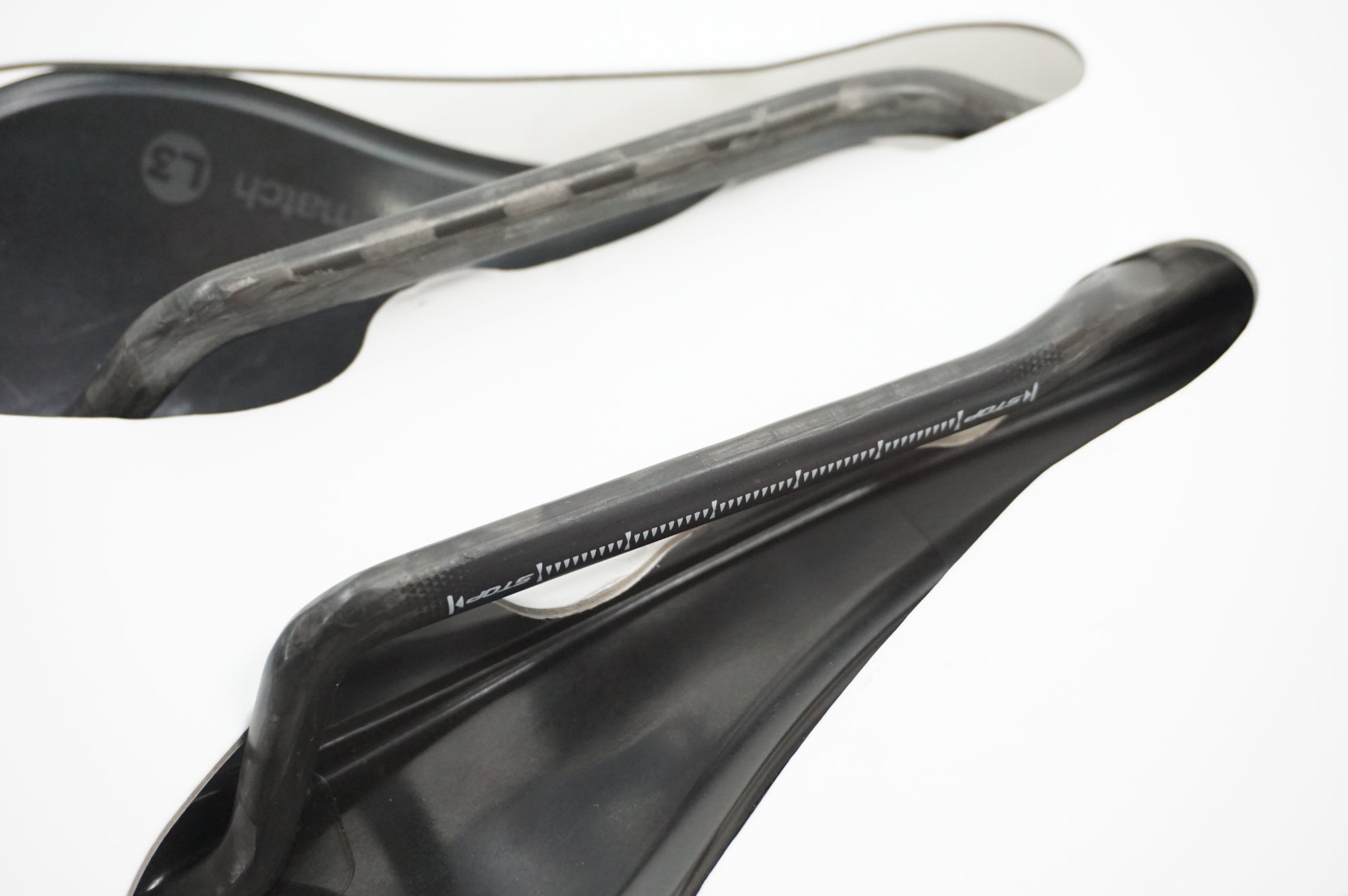 SELLE ITALIA 「セライタリア」 NOVUS BOOST EVO 3D KIT CARBONIO サドル / 川越店