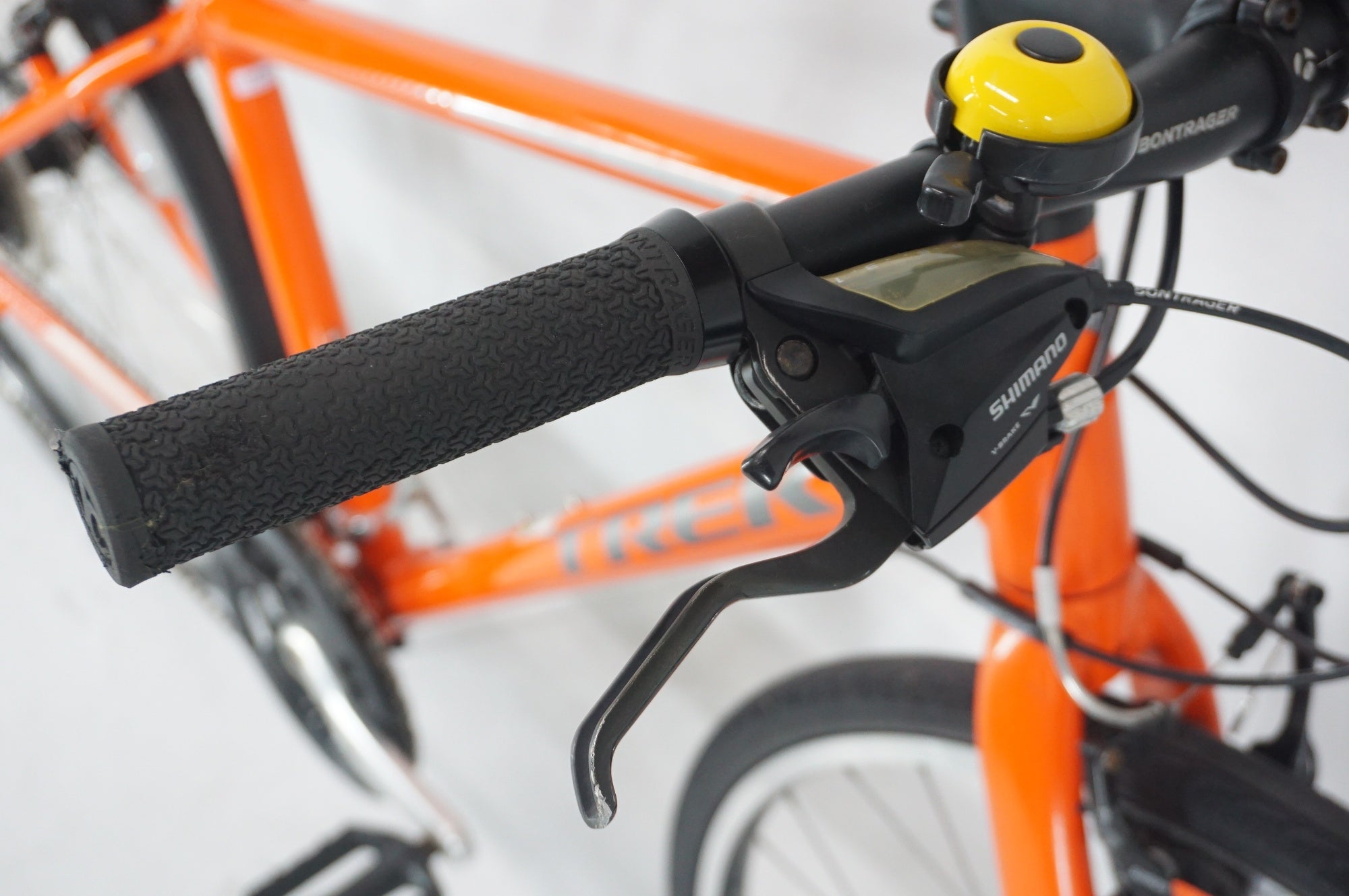 クロスバイク FX2 2018年モデル 身長165-175cm 定価6.3万円 クロスバイク FX2 2018年モデル 身長165-175cm 定価6.3万円