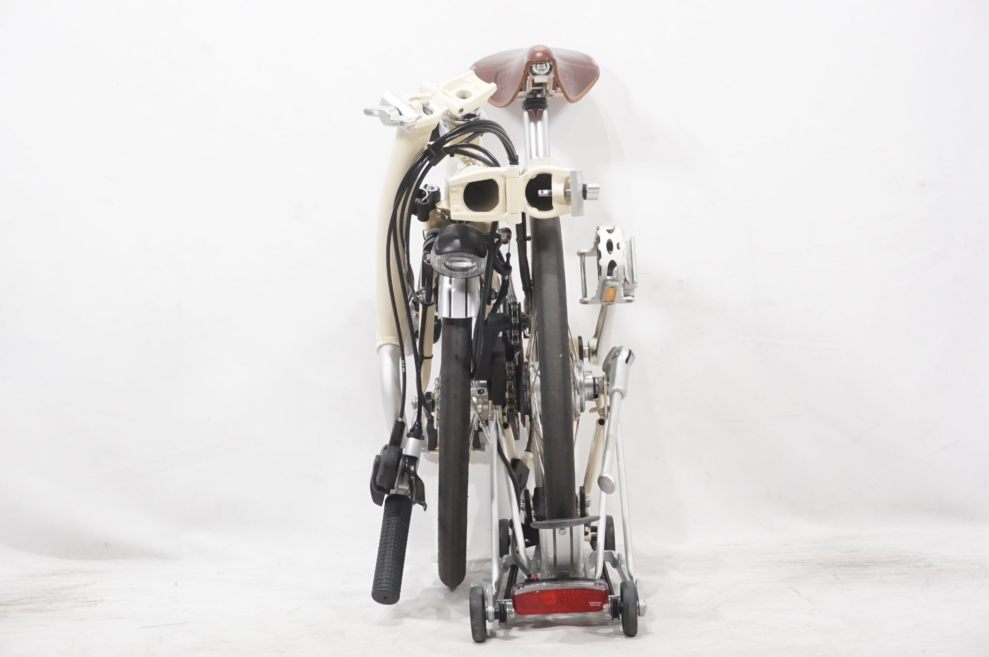 BROMPTON 「ブロンプトン」 CLASSIC EDITION INSPIRED BY LONDON 2024年モデル 16インチ 折り畳み自転車 / AKIBA店