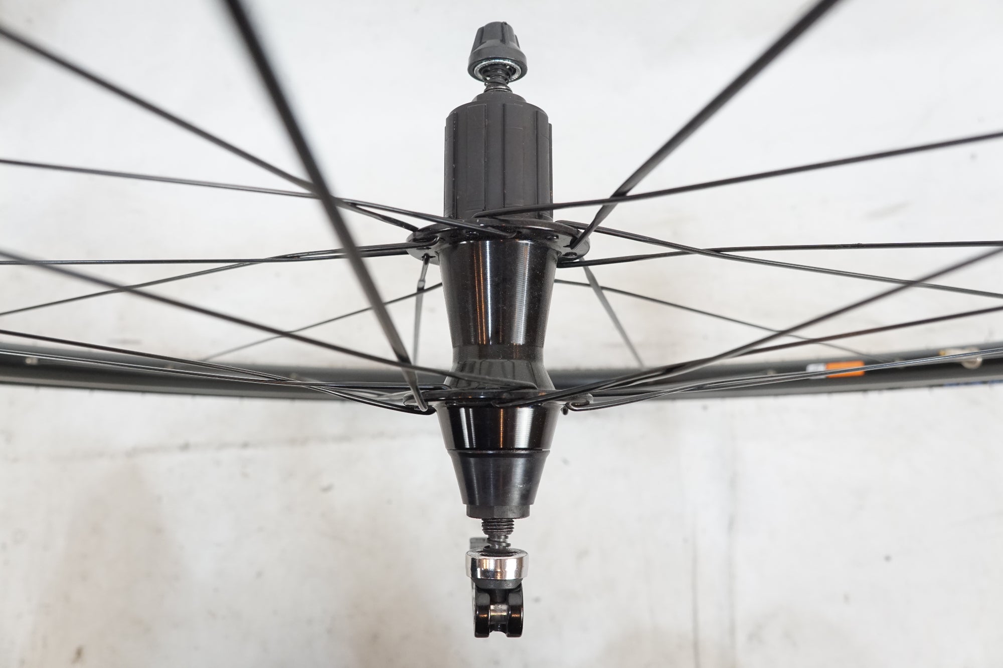 BONTRAGER 700C ホイールセット10速美品 BONTRAGER 「ボントレガー」 シマノ10速 ホイールセット
