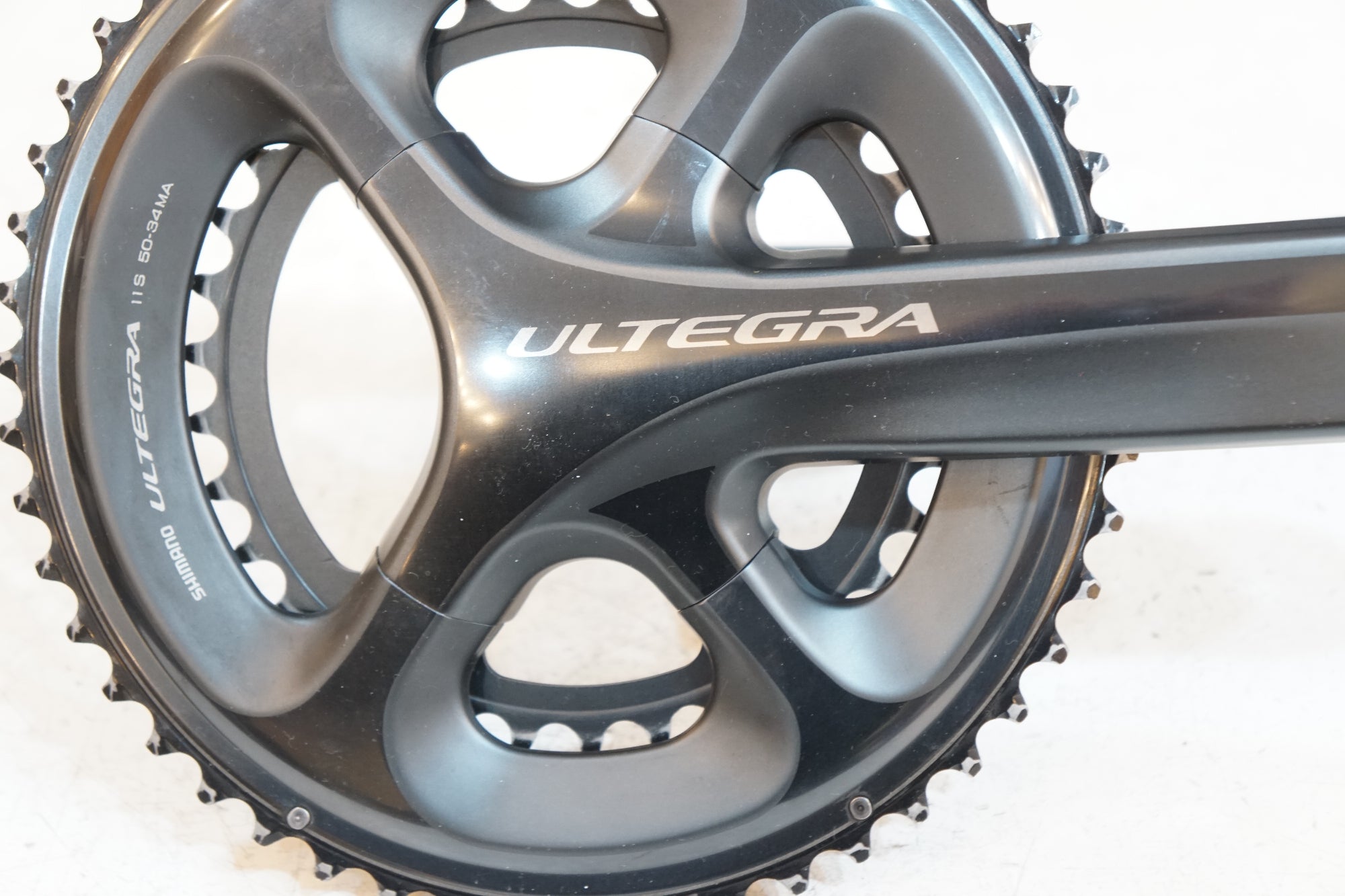 SHIMANO 「シマノ」 ULTEGRA FC-6800 50-34T 165mm クランクセット