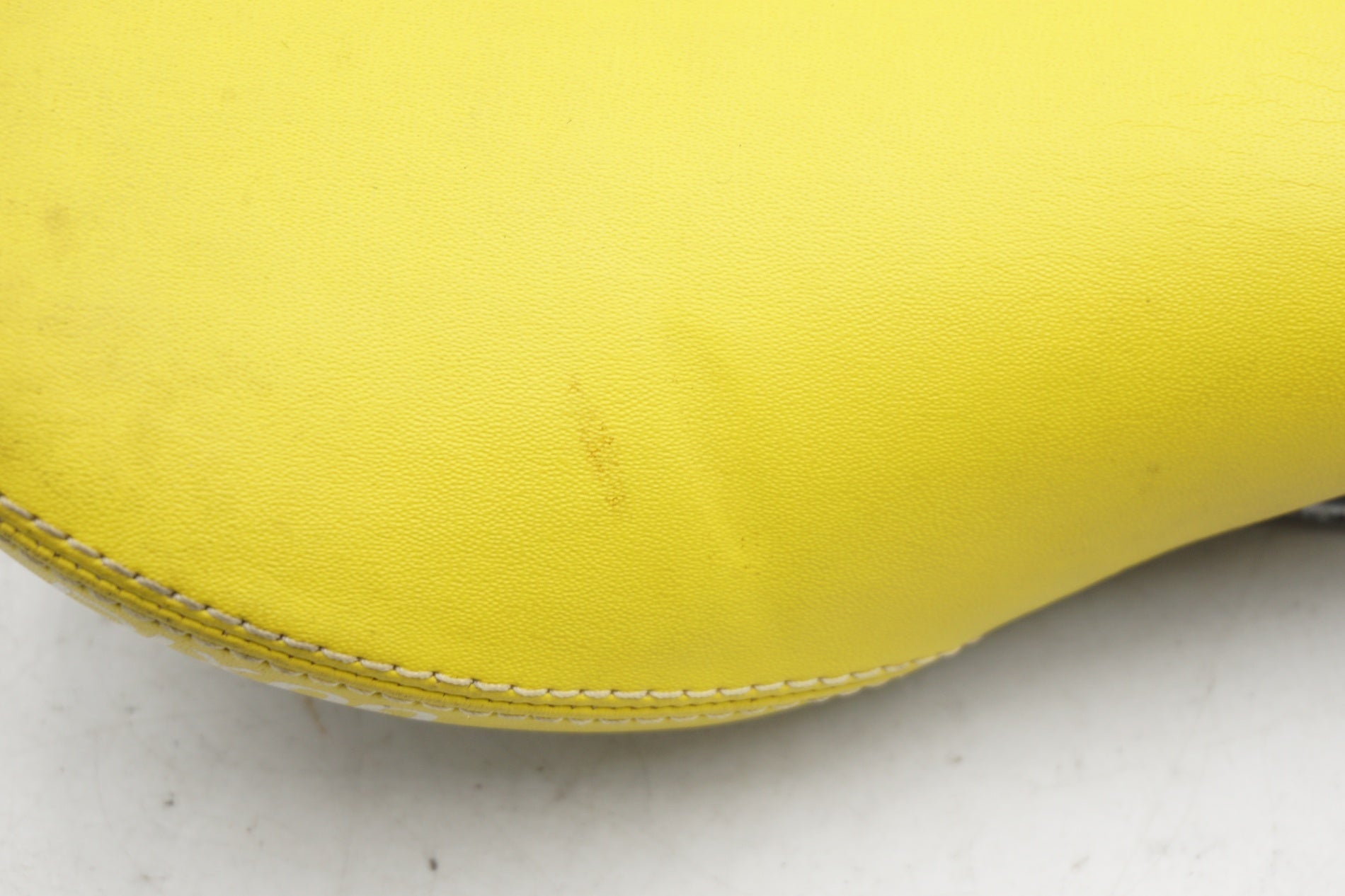 DIXNA 「ディズナ」 サドル / 奈良店