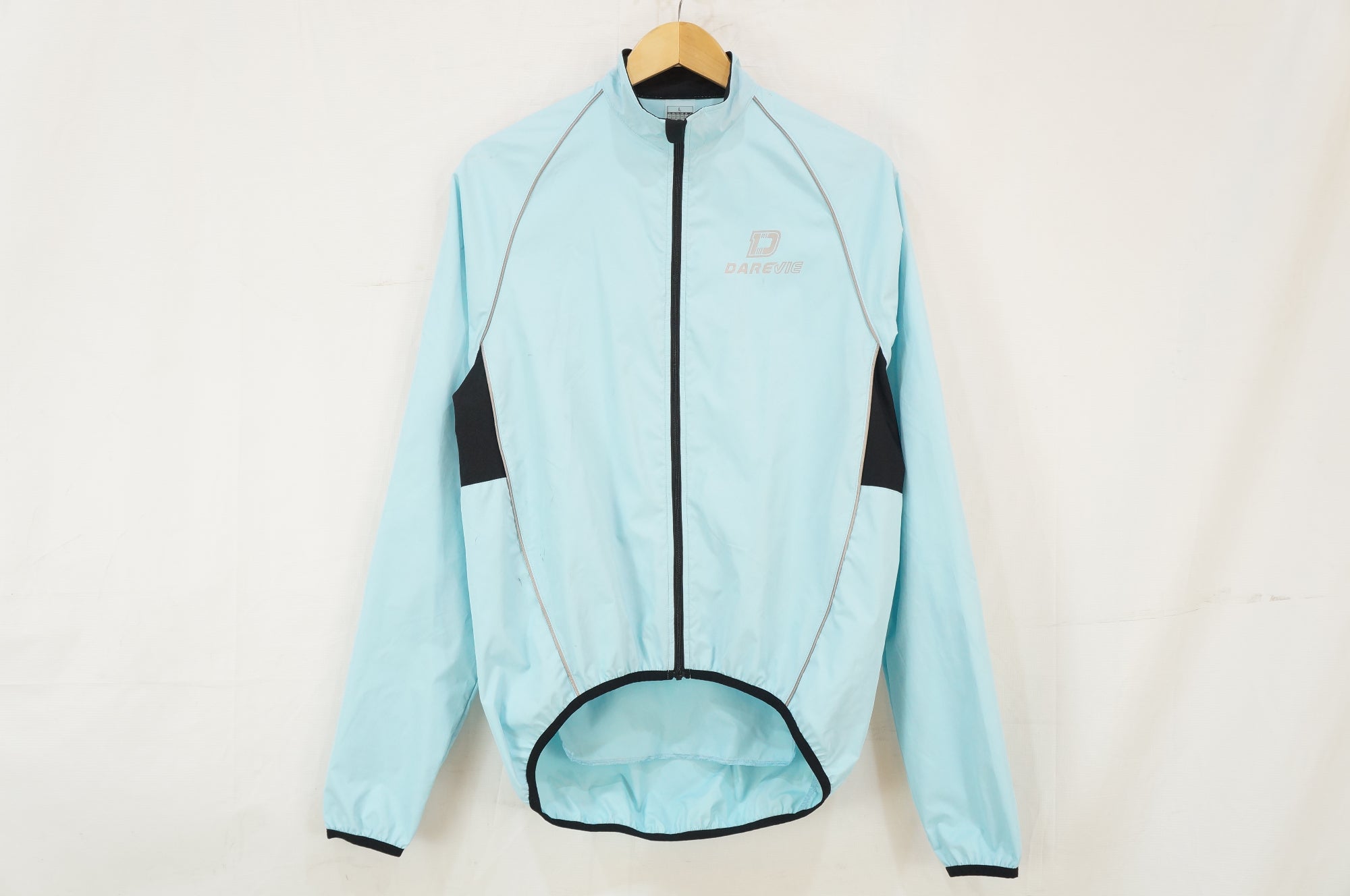 DAREVIE 「ダレビー」 Lサイズ ジャージ / バイチャリ浦和ベース