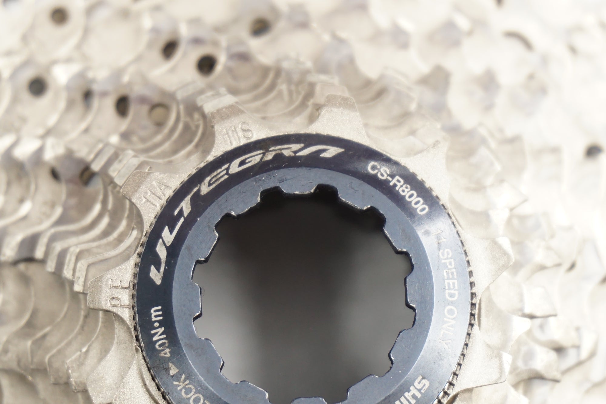SHIMANO 「シマノ」 ULTEGRA CS-R8000 11-30T スプロケット