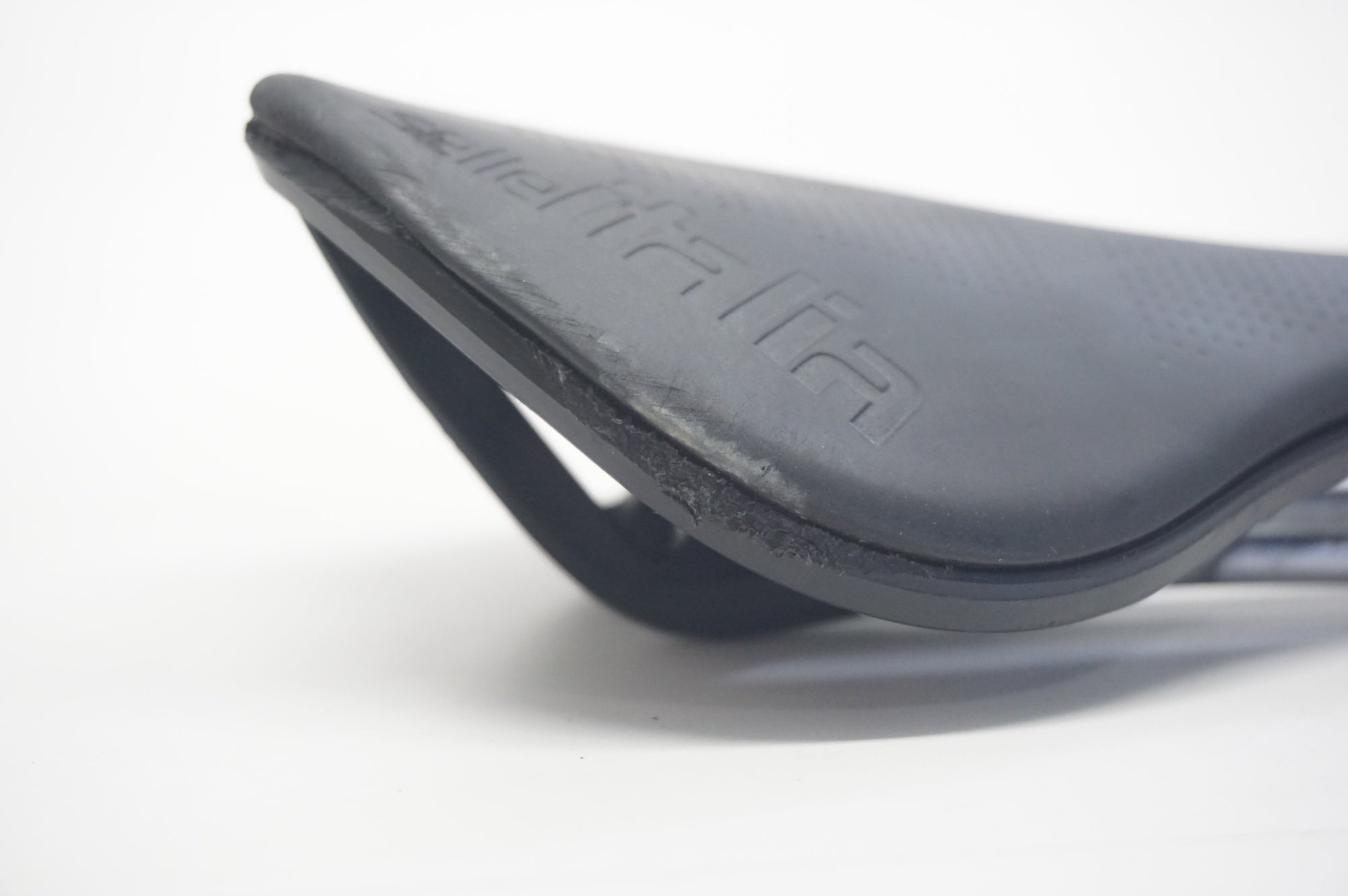 SELLE ITALIA 「セラ イタリア」 BOOST サドル / 福岡店