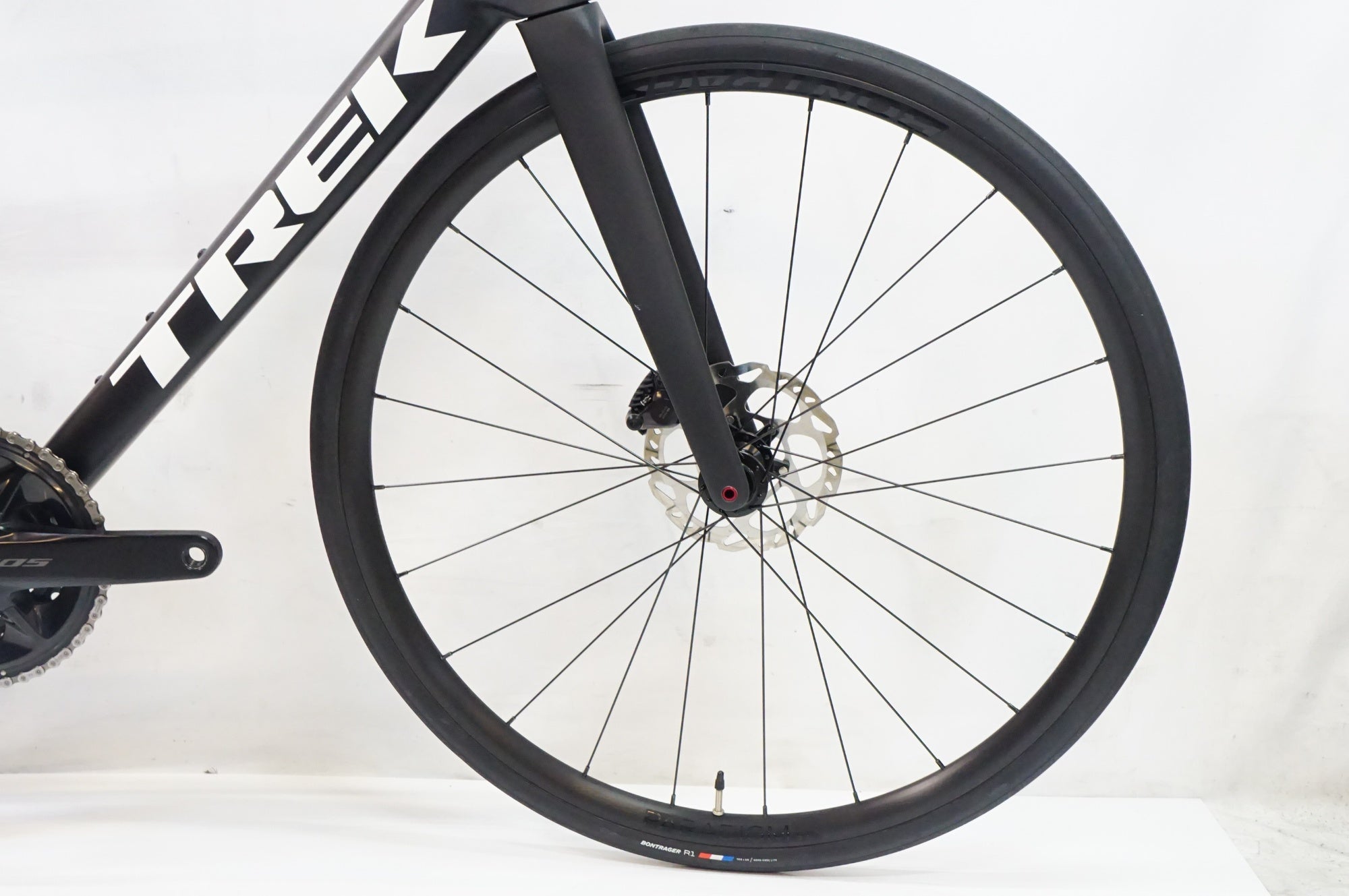 TREK 「トレック」 MADONE SL 5 (GEN 8) 2025年モデル ロードバイク