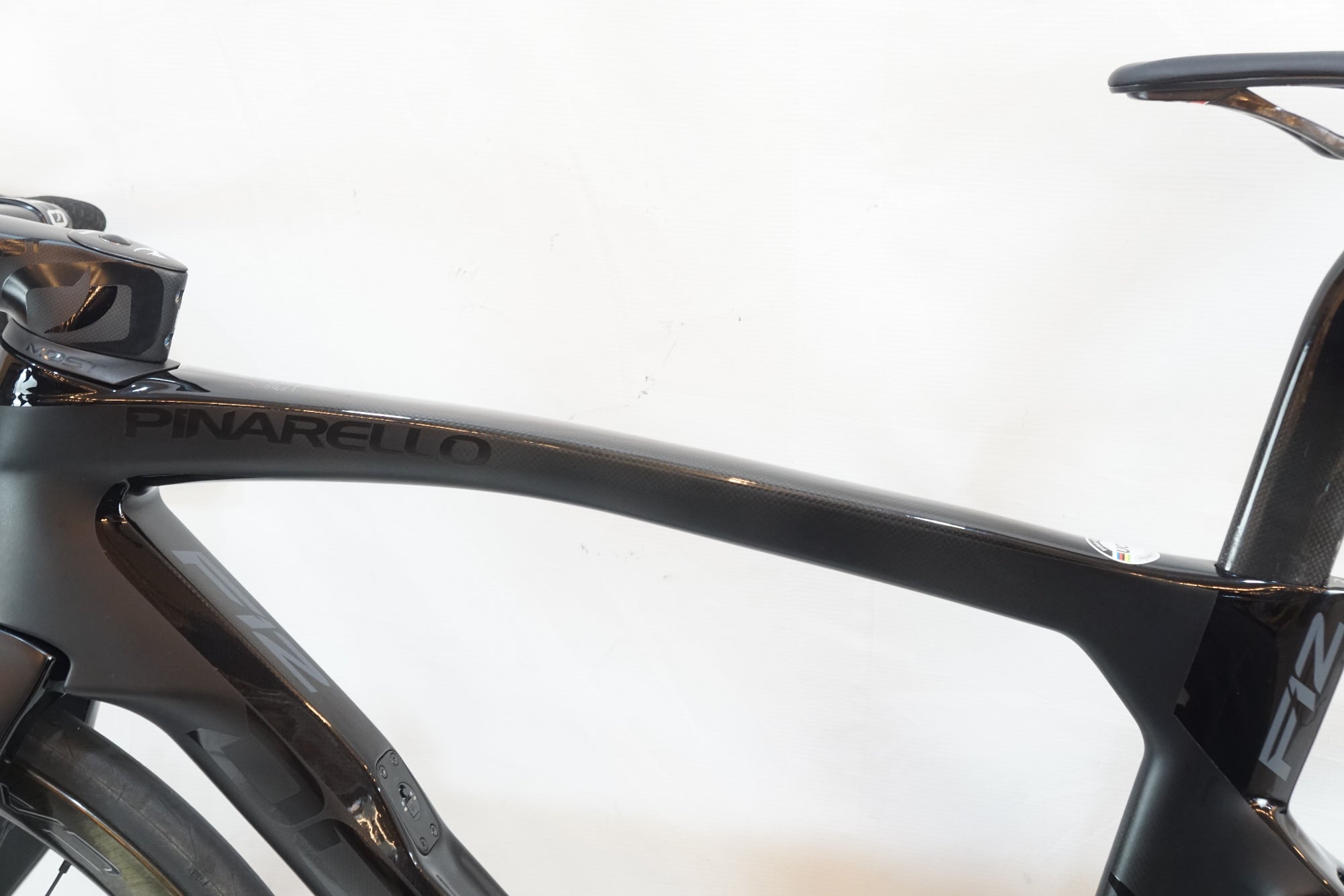 PINARELLO 「ピナレロ」 DOGMA F12 DISK 2021年モデル ロードバイク / バイチャリ浦和ベース