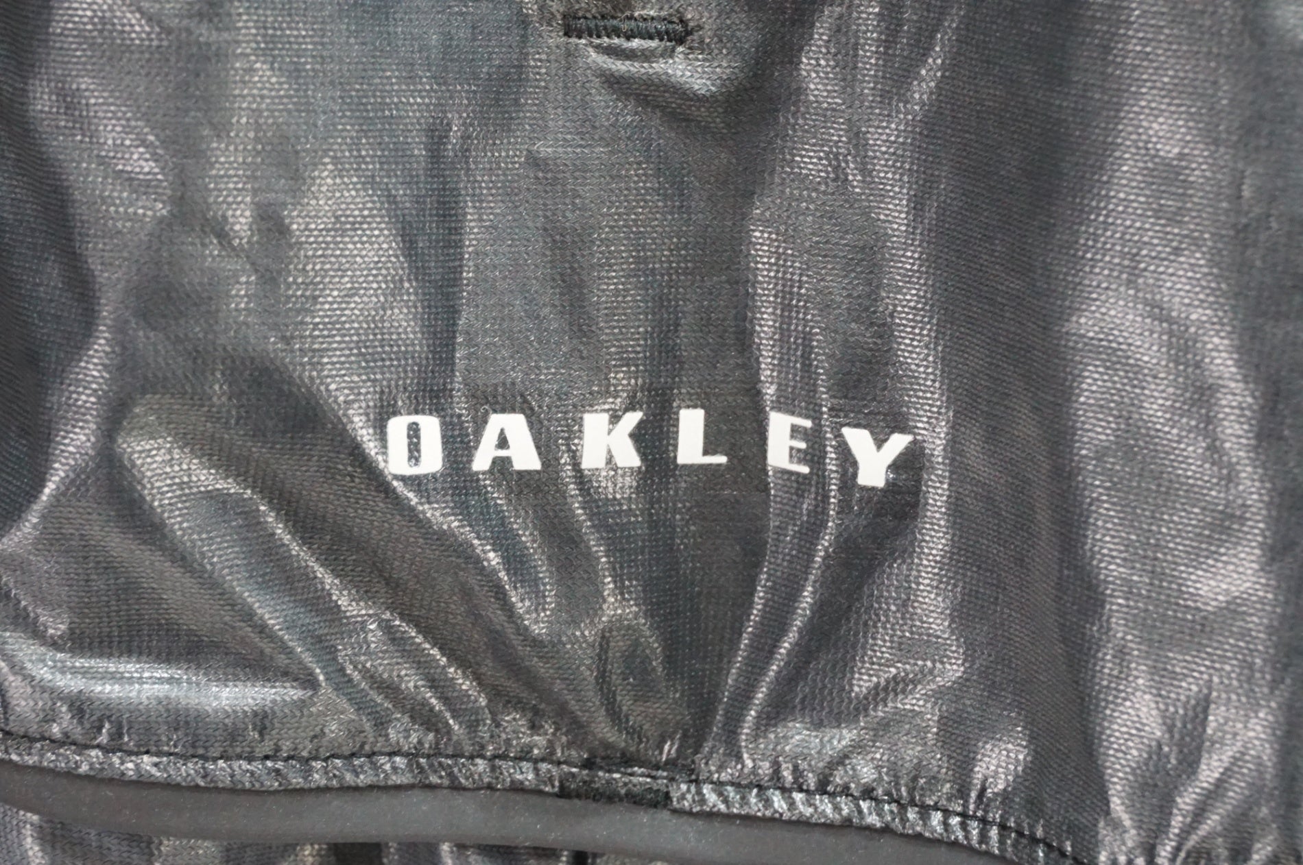 OAKLEY 「オークリー」 Mサイズ ウインドブレーカー / 大宮店