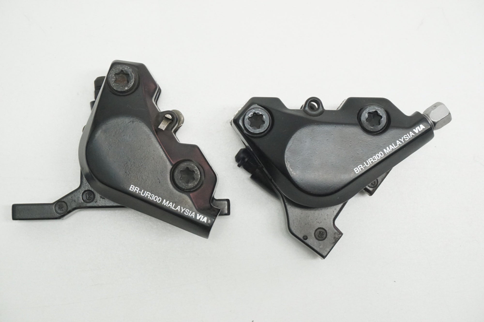 SHIMANO 「シマノ」 BR-UR300 ディスクブレーキキャリパーセット