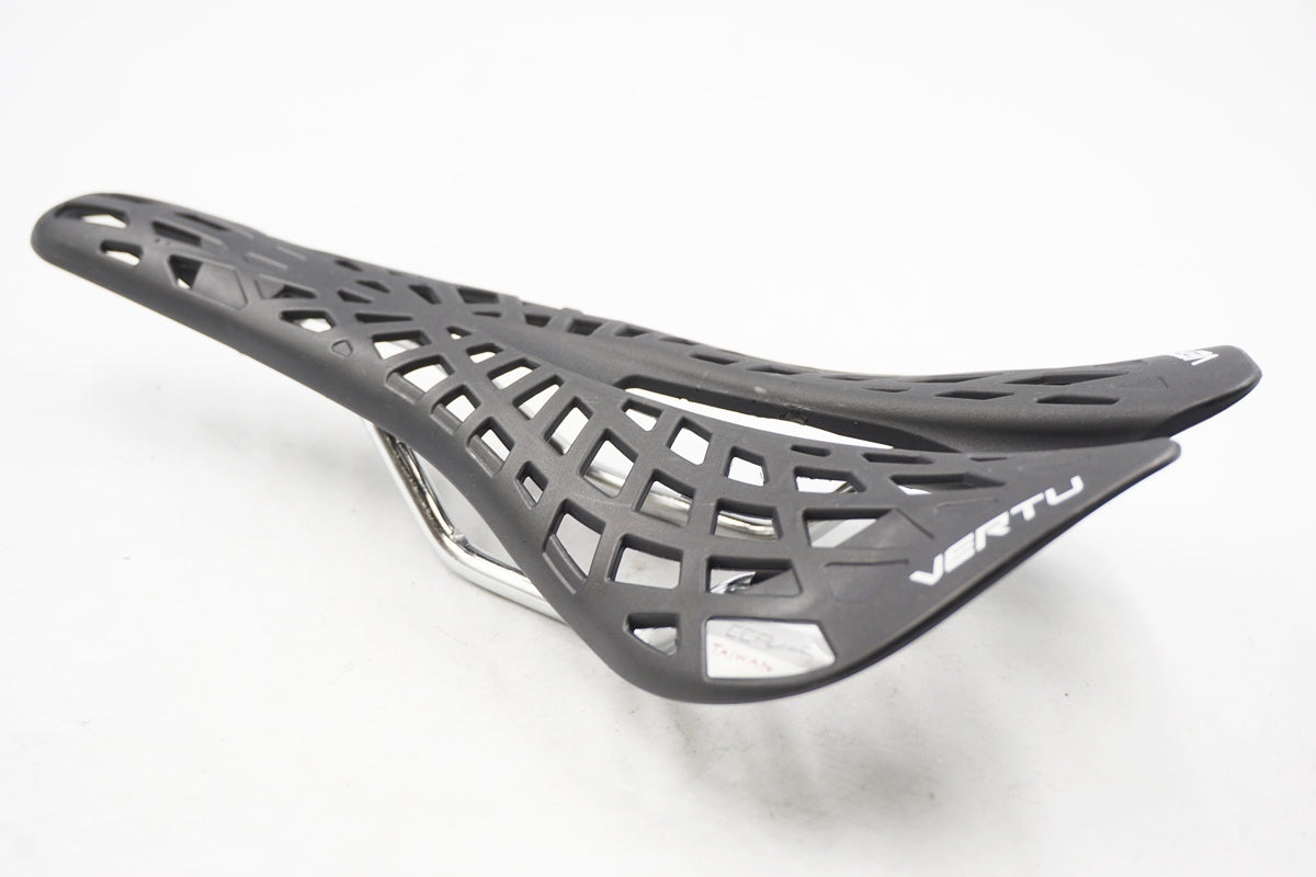 VERTU 「ヴァーチュ」 サドル / 奈良店