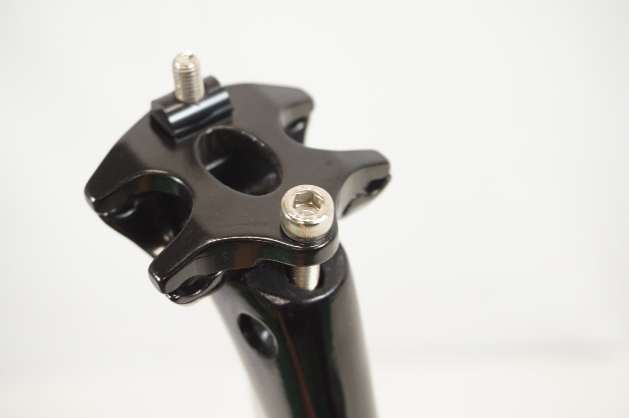 ノーブランド エアロカーボン φ27.2mm 約410mm シートポスト / 宇都宮店