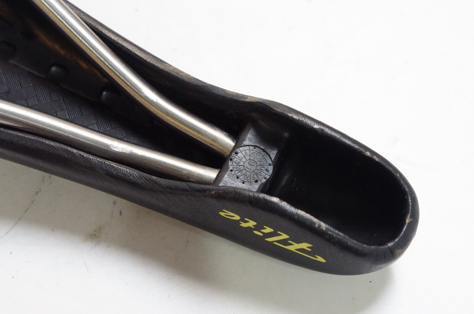 SELLE ITALIA 「セライタリア」 FLITE TITANIUM サドル / 熊谷