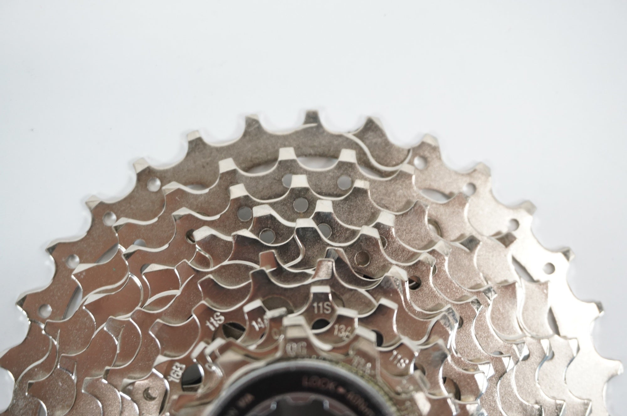 シマノ105 11S CS-R7000 ディレイラーULTEGRA +おまけ 105(R7000シリーズ)11速 - サガミサイクルセンター〈webショッピング