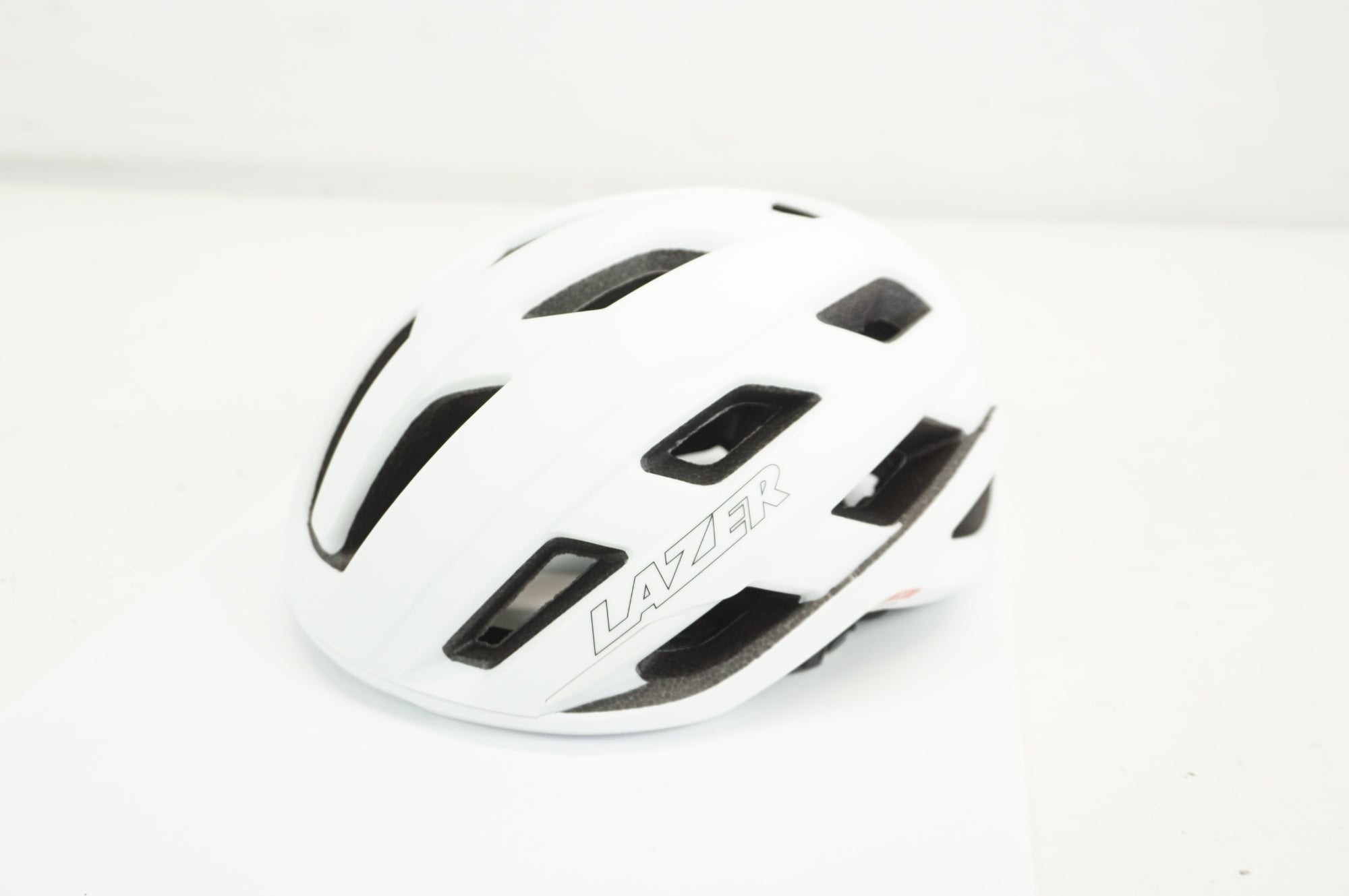 LAZER 「レーザー」 STRADA KINETICORE サイズM ヘルメット / 宇都宮店
