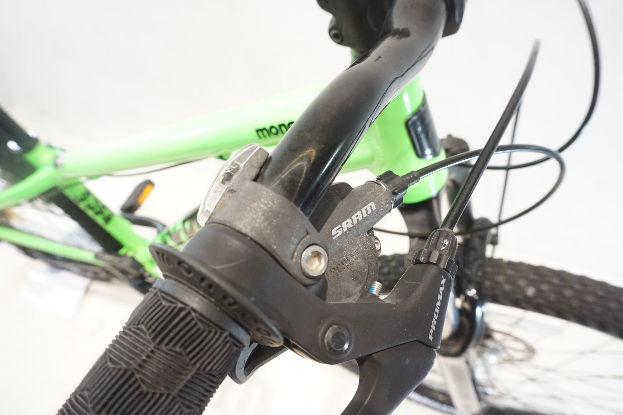 MONGOOSE 「マングース」 FIREBALL 2018年モデル 26インチ マウンテン