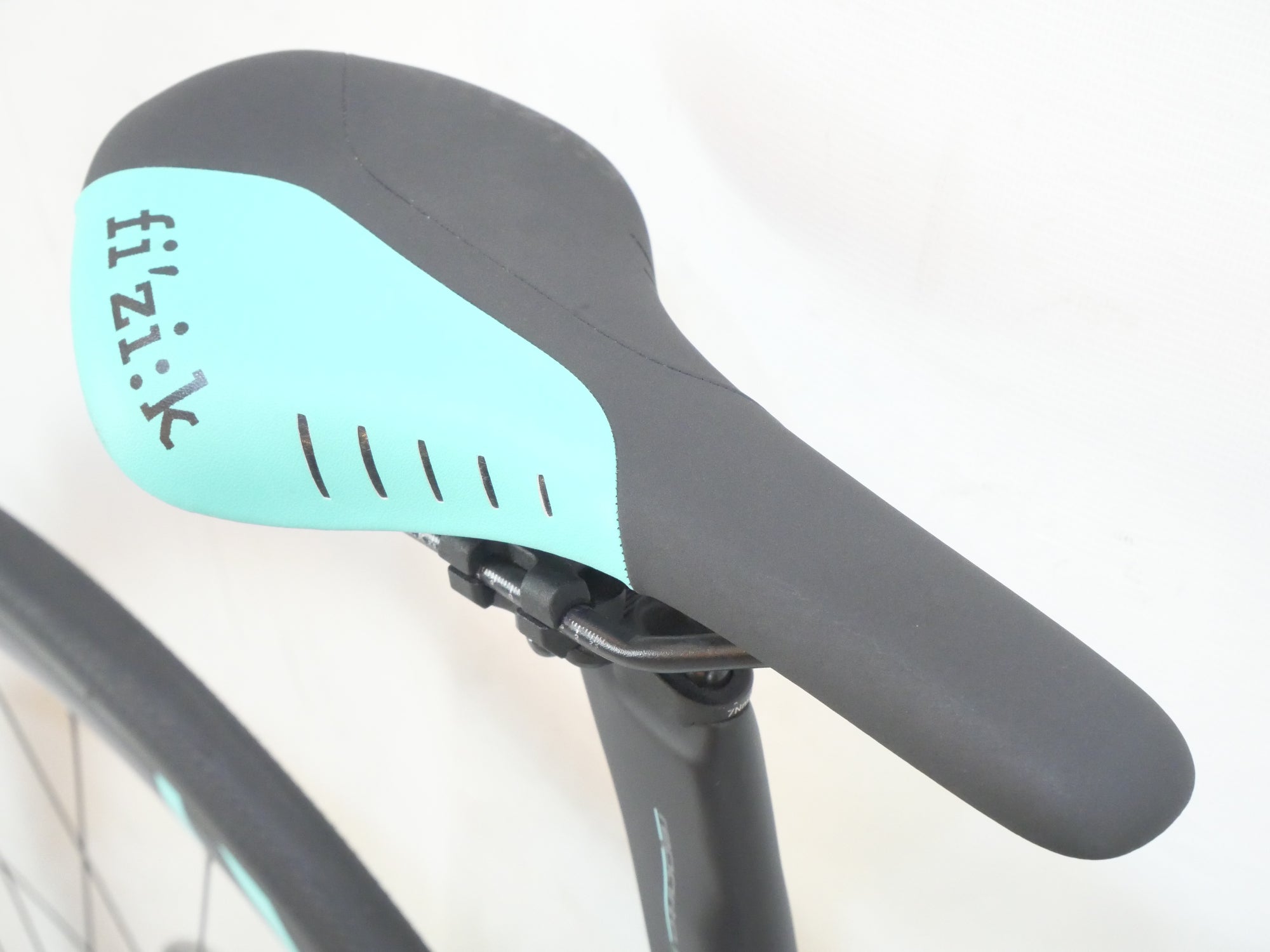 BIANCHI 「ビアンキ」 OLTRE XR3 ULTEGRA 2021年モデル ロードバイク / バイチャリ浦和ベース