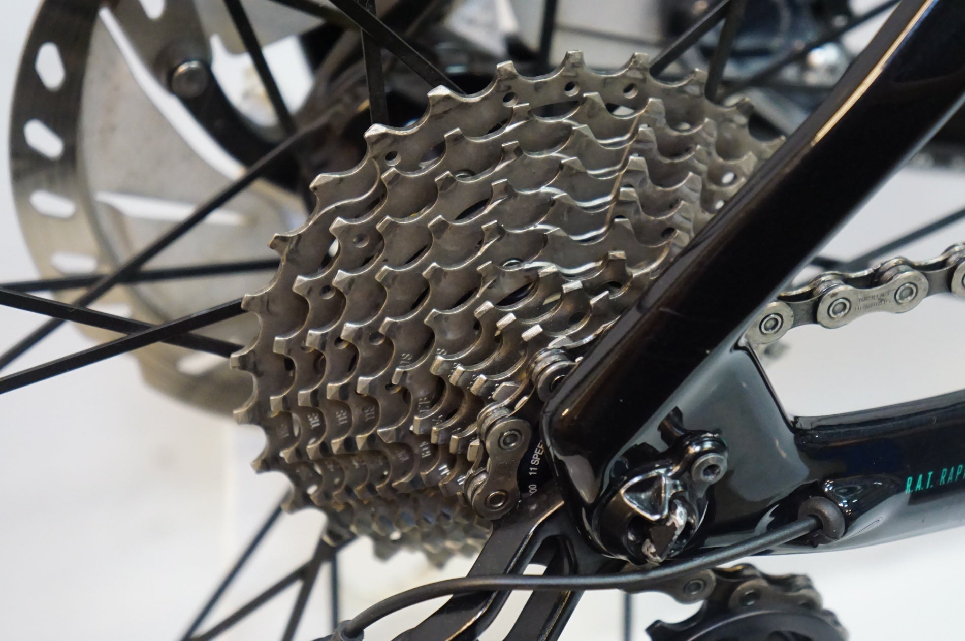 FOCUS 「フォーカス」 IZALCO MAX DISC 9 ULTEGRA Di2 2020年モデル ロードバイク / 熊谷本店