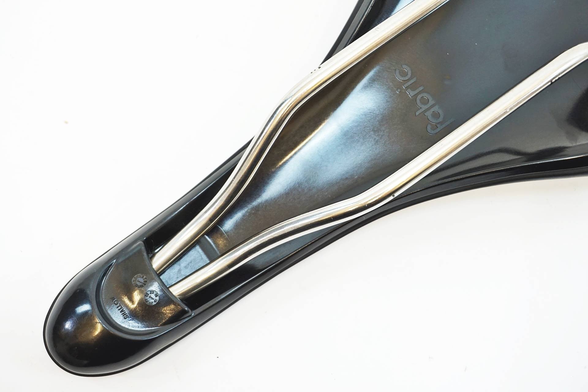 FABRIC 「ファブリック」 SCOOP RACE SHALLOW サドル / 有明ガーデン店