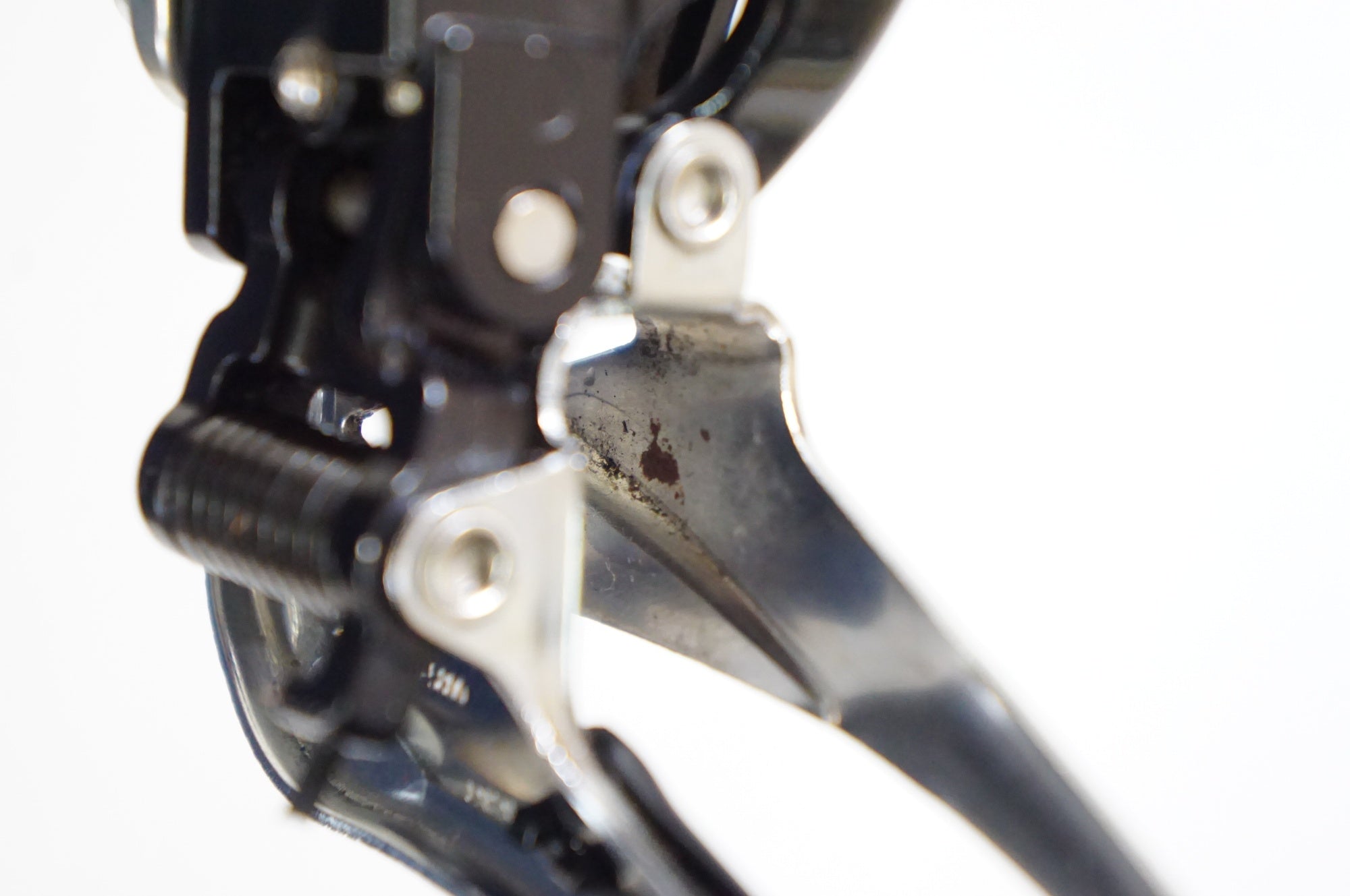 SHIMANO 「シマノ」 105 FD-5800 フロントディレイラー / 熊谷本店