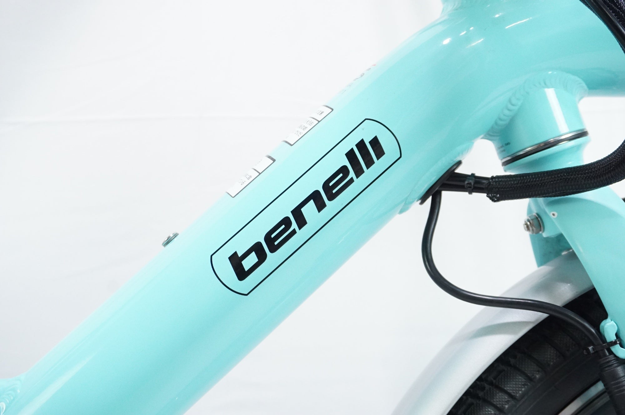 BENELLI 「ベネリ」 MINI LOOP 20+ 2022年モデル 電動アシスト自転車 / 中目黒店