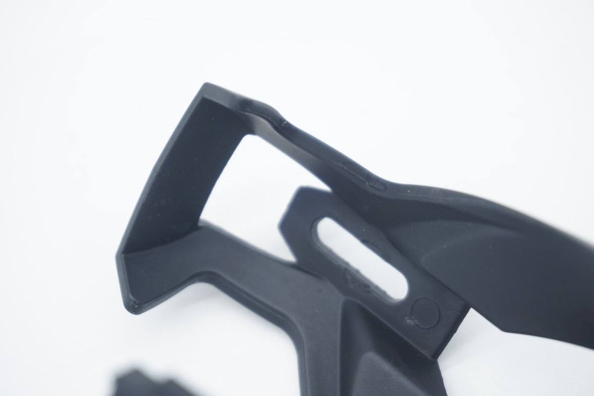 ELITE 「エリート」 CUSTOM RACE PLUS ボトルケージ / 滋賀大津店