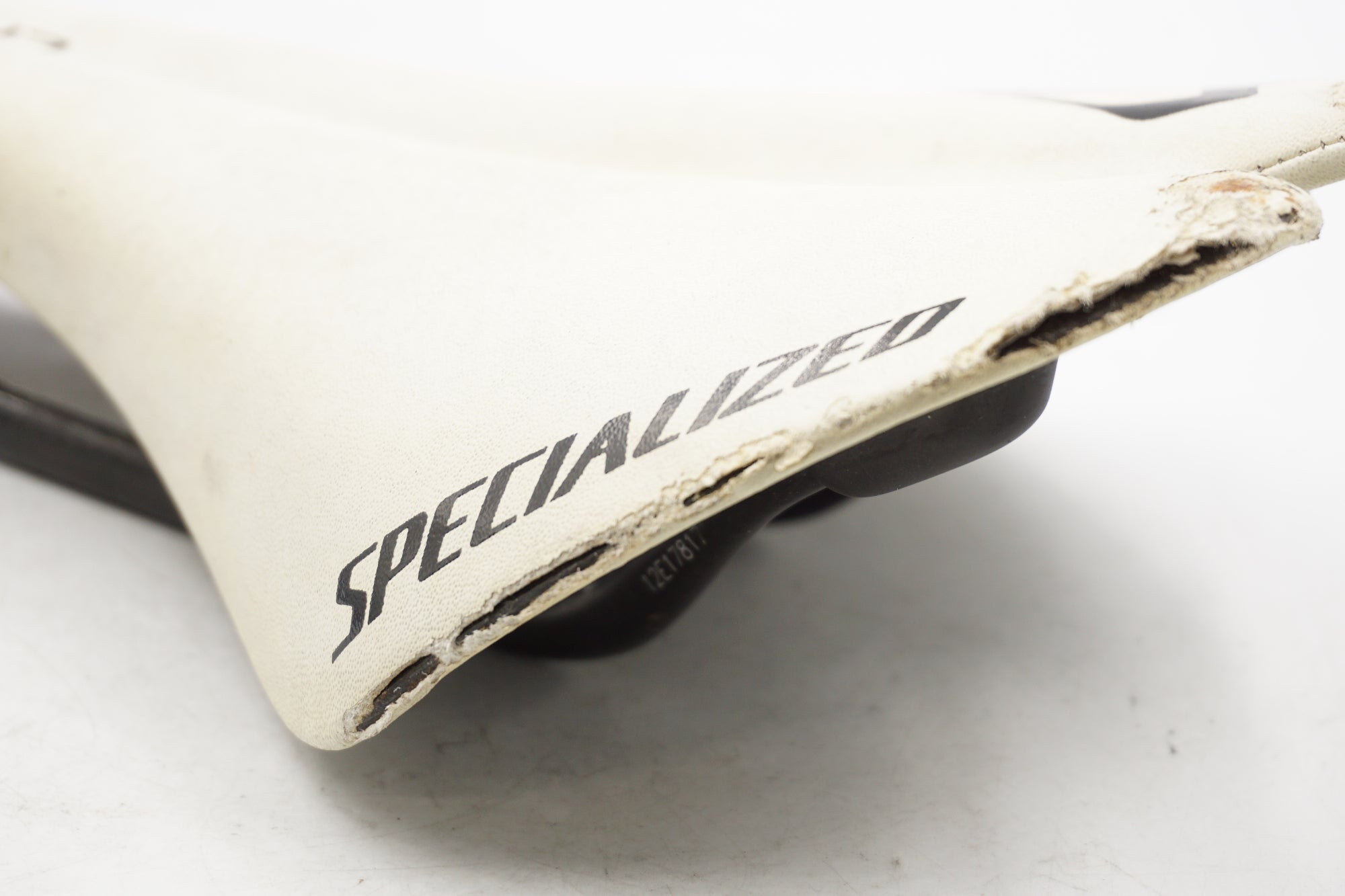 SPECIALIZED 「スペシャライズド」 CHICANE サドル / 奈良店