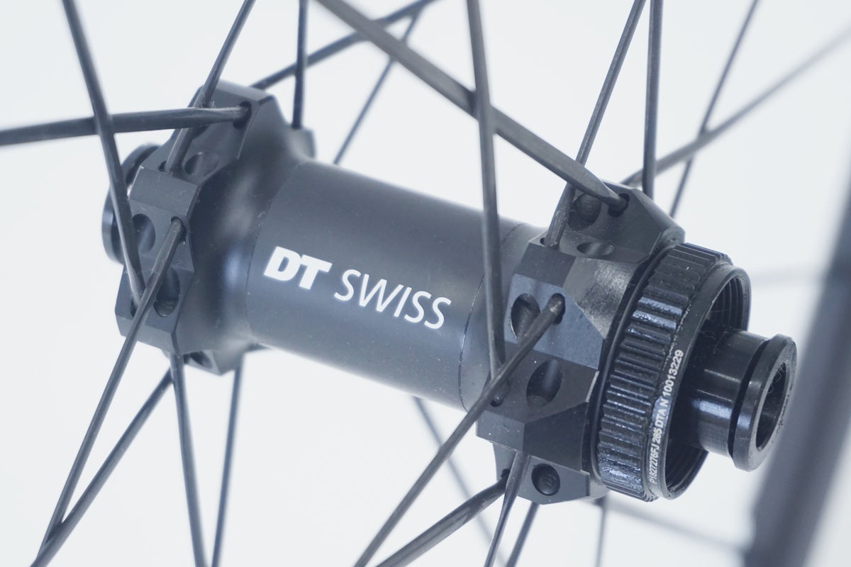 DT SWISS 「ディーティースイス」 P1800 SPLINE ホイールセット / 京都