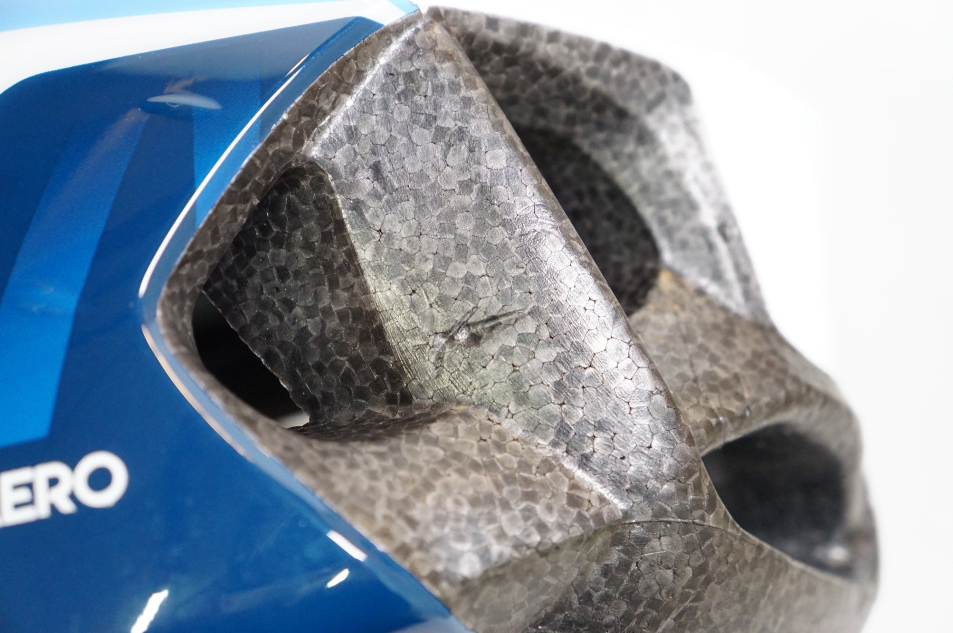 OGK KABUTO 「オージーケーカブト」 AERO V1 L/XLサイズ ヘルメット / 熊谷本店