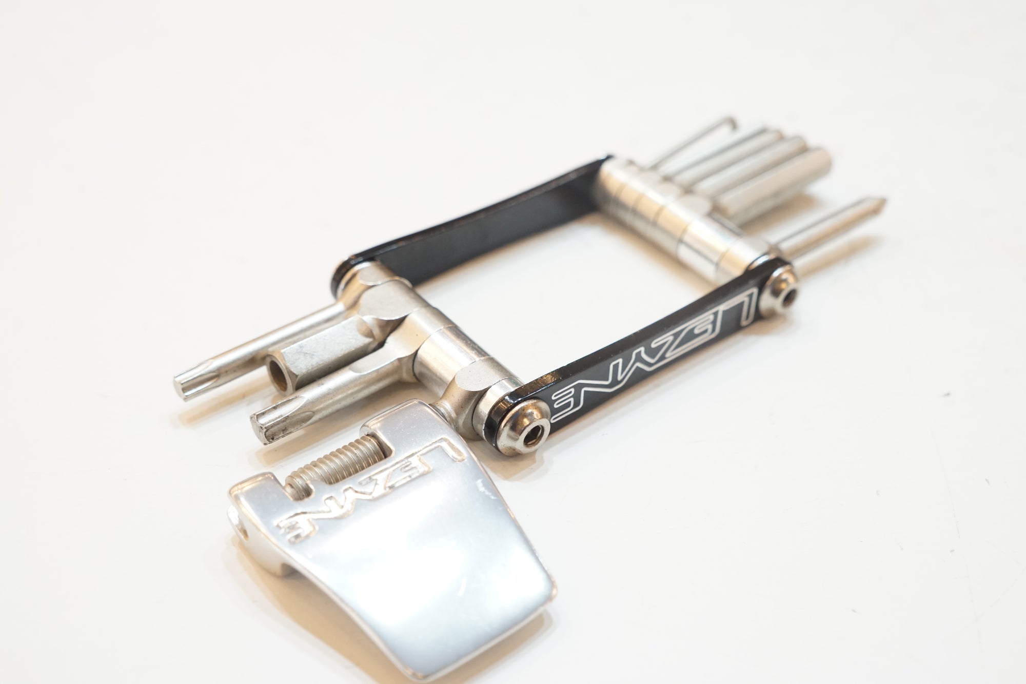 LEZYNE 「レザイン」 SV10 マルチツール / バイチャリ浦和ベース