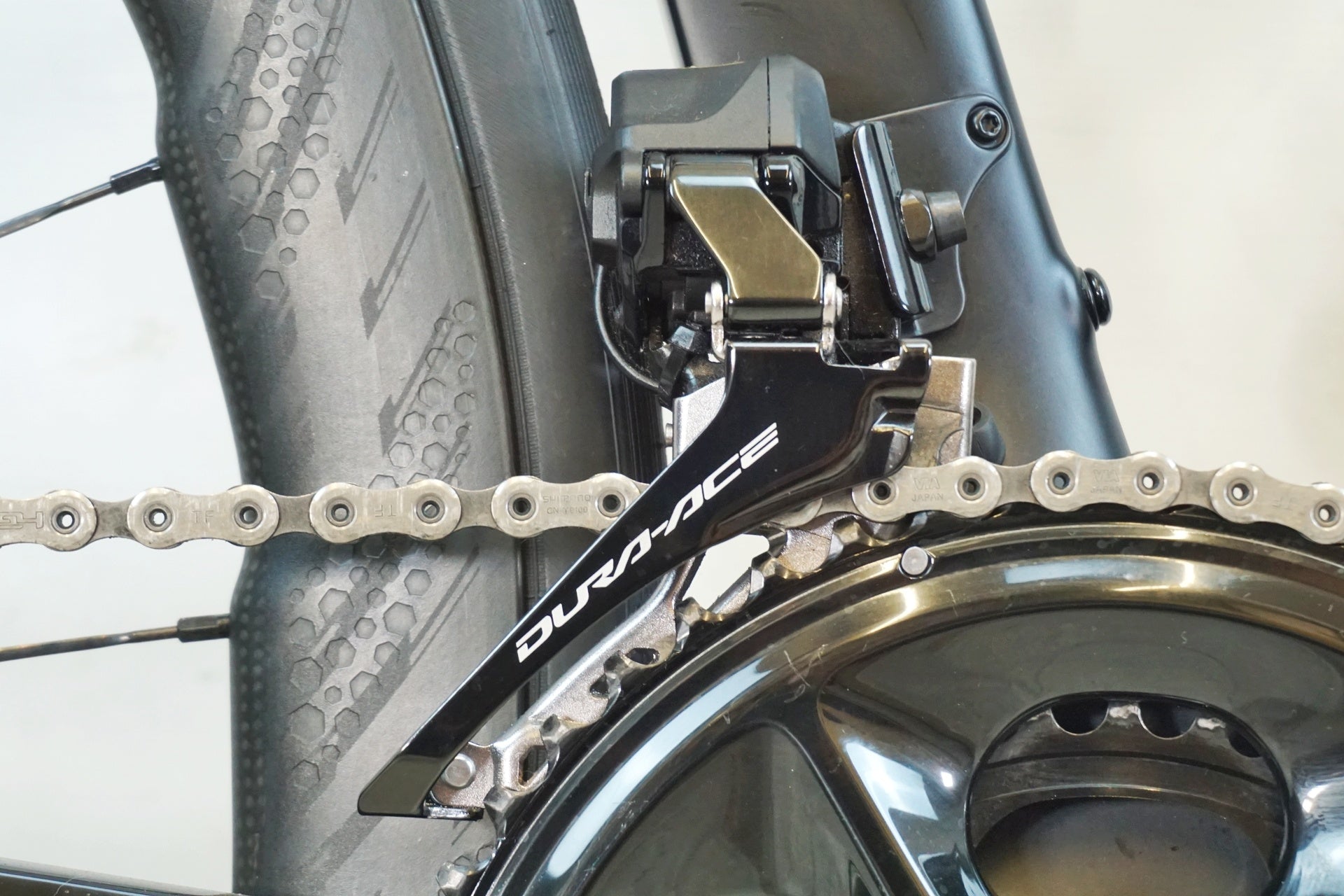 PINARELLO 「ピナレロ」 DOGMA F DISK 2022年モデル ロードバイク / 有明ガーデン店