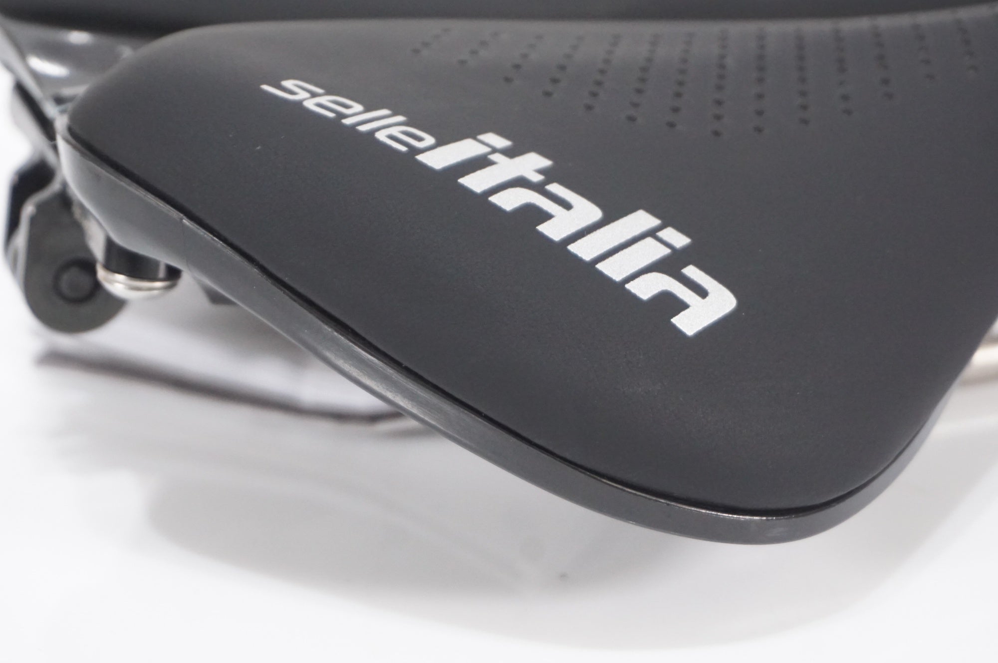 SELLE ITALIA 「セライタリア」 MAX NOVUS BOOST EVO Ti316 SUPERFLOW サドル / AKIBA店
