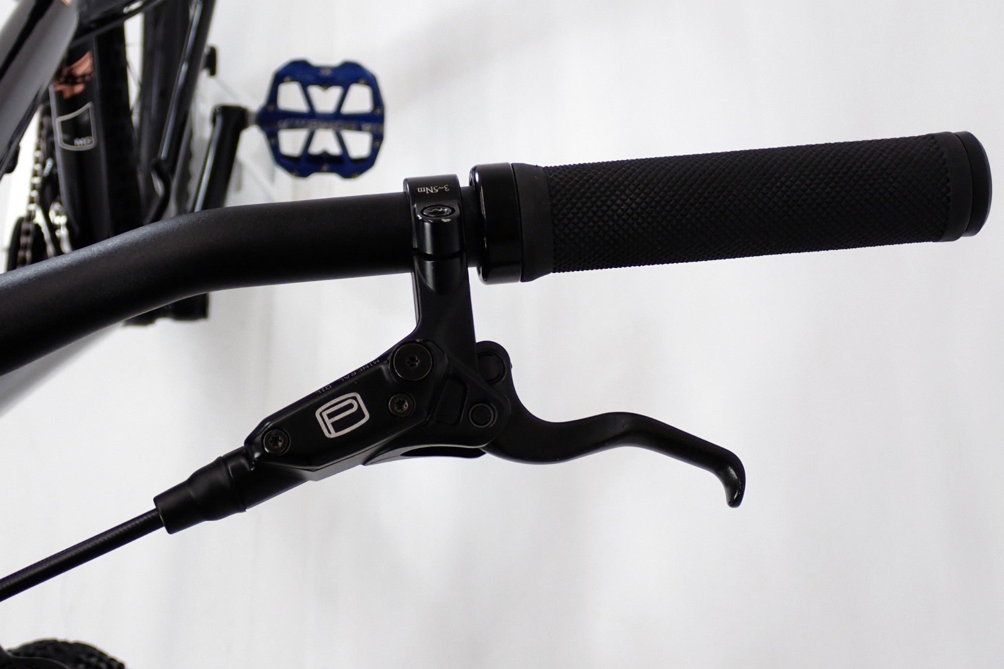 GT 「ジーティー」 LABOMBA PRO 2024年モデル マウンテンバイク / 伊勢崎店