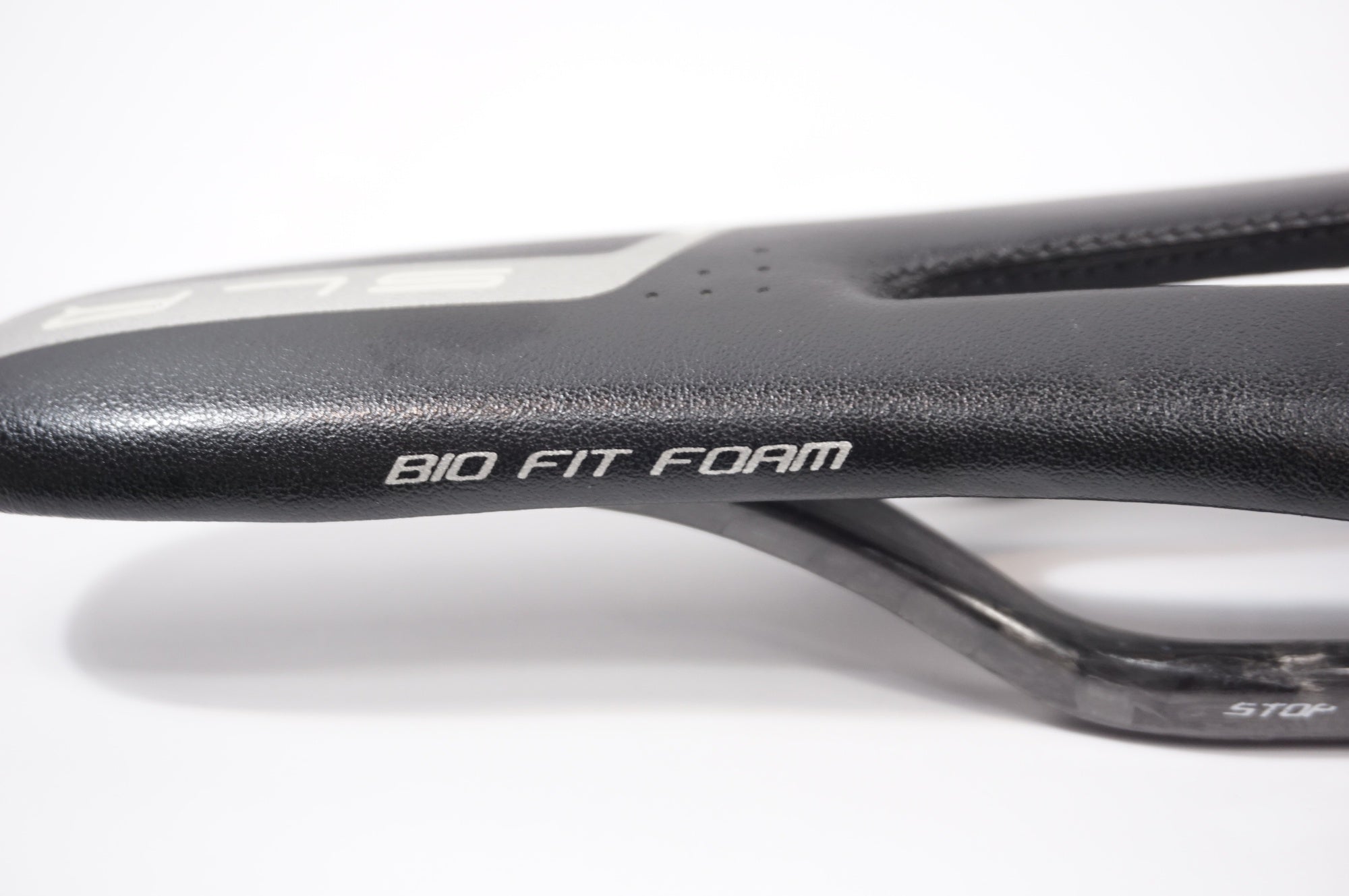 SELLE ITALIA 「セライタリア」 SLR カーボンレール サドル