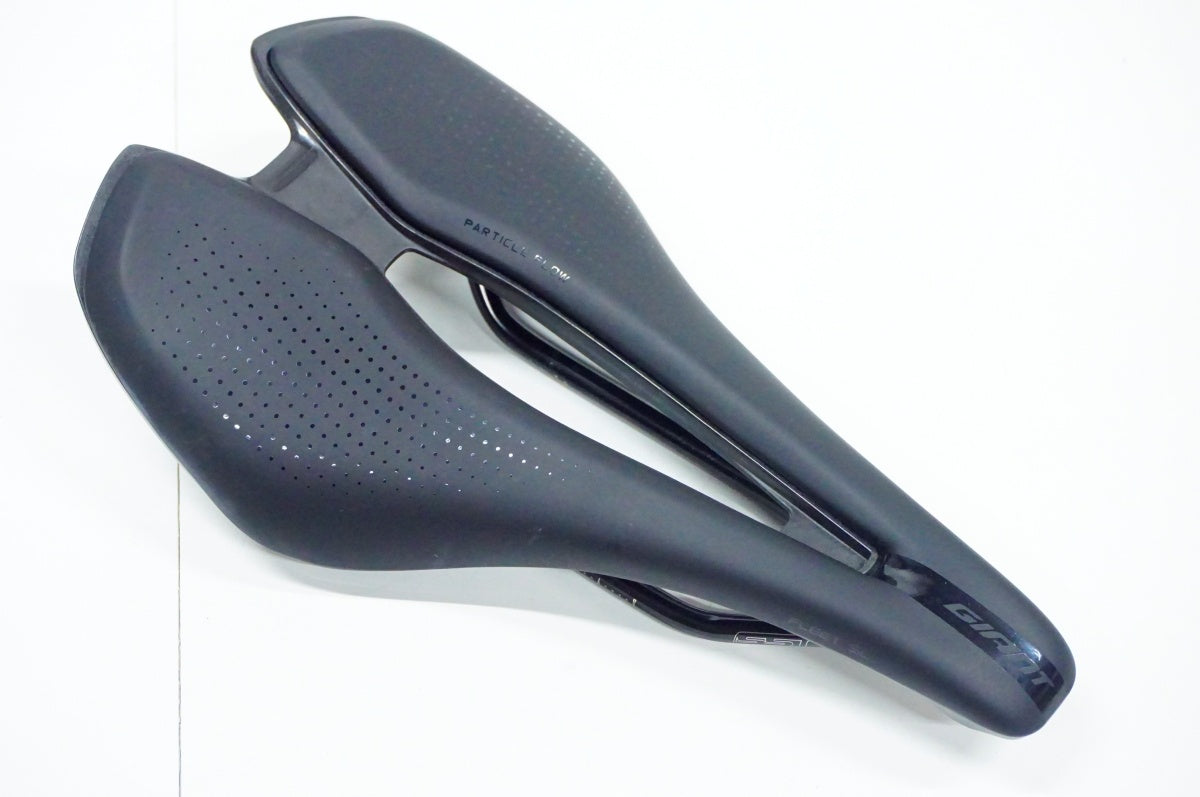 GIANT 「ジャイアント」 FLEET SL サドル / 名古屋大須店